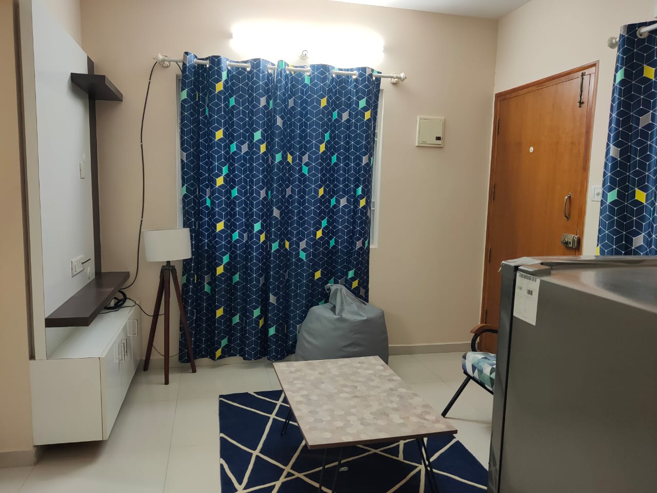 https://findmyroom-property-images-india.s3.ap-south-1.amazonaws.com/uiaeq-1689339219867-73156.jpeg