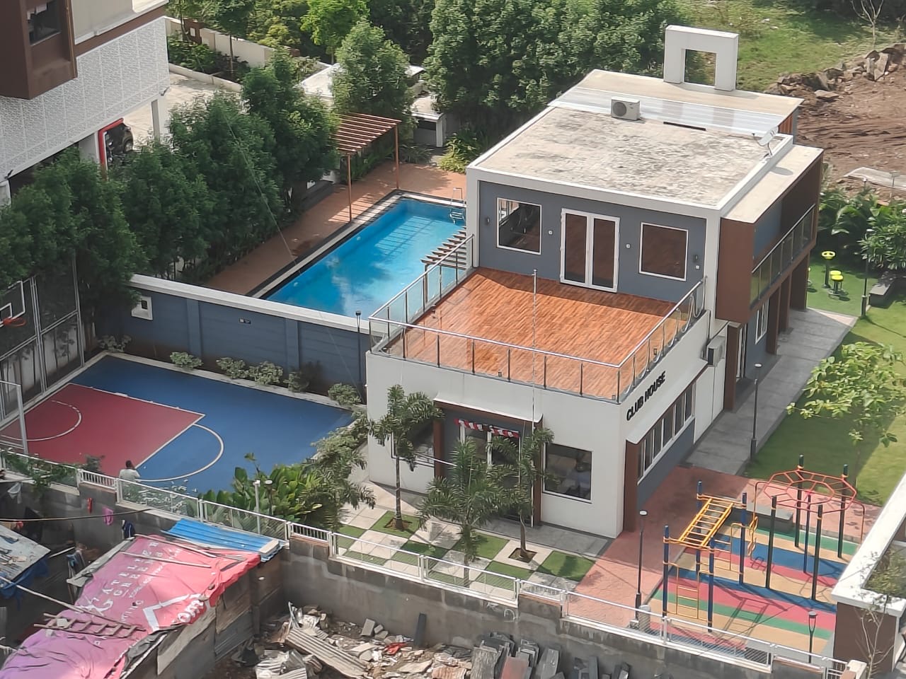 https://findmyroom-property-images-india.s3.ap-south-1.amazonaws.com/ukvop-1729676557307-56147.jpeg