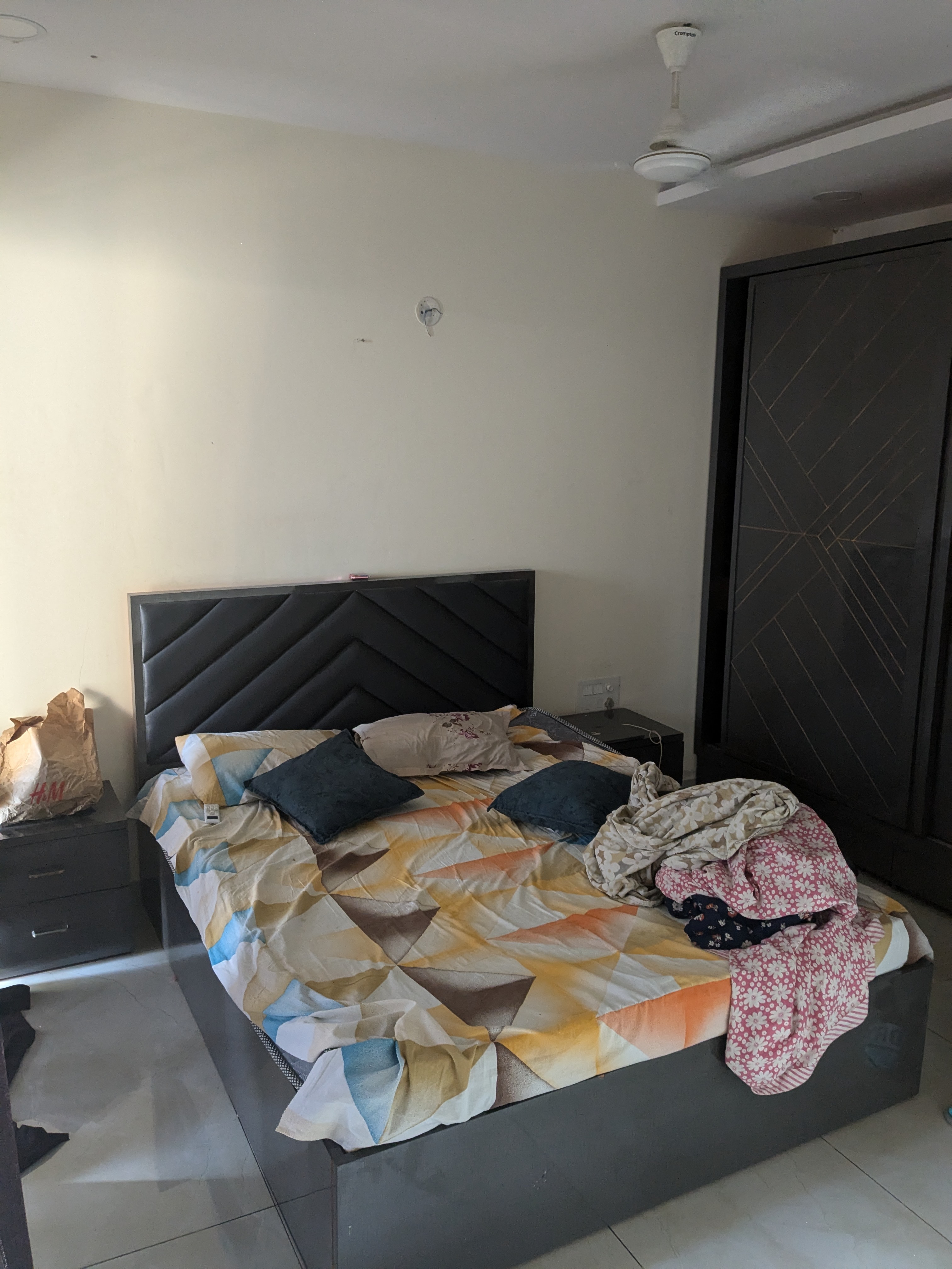 https://findmyroom-property-images-india.s3.ap-south-1.amazonaws.com/uqzuk-1733424110633-82538.jpg