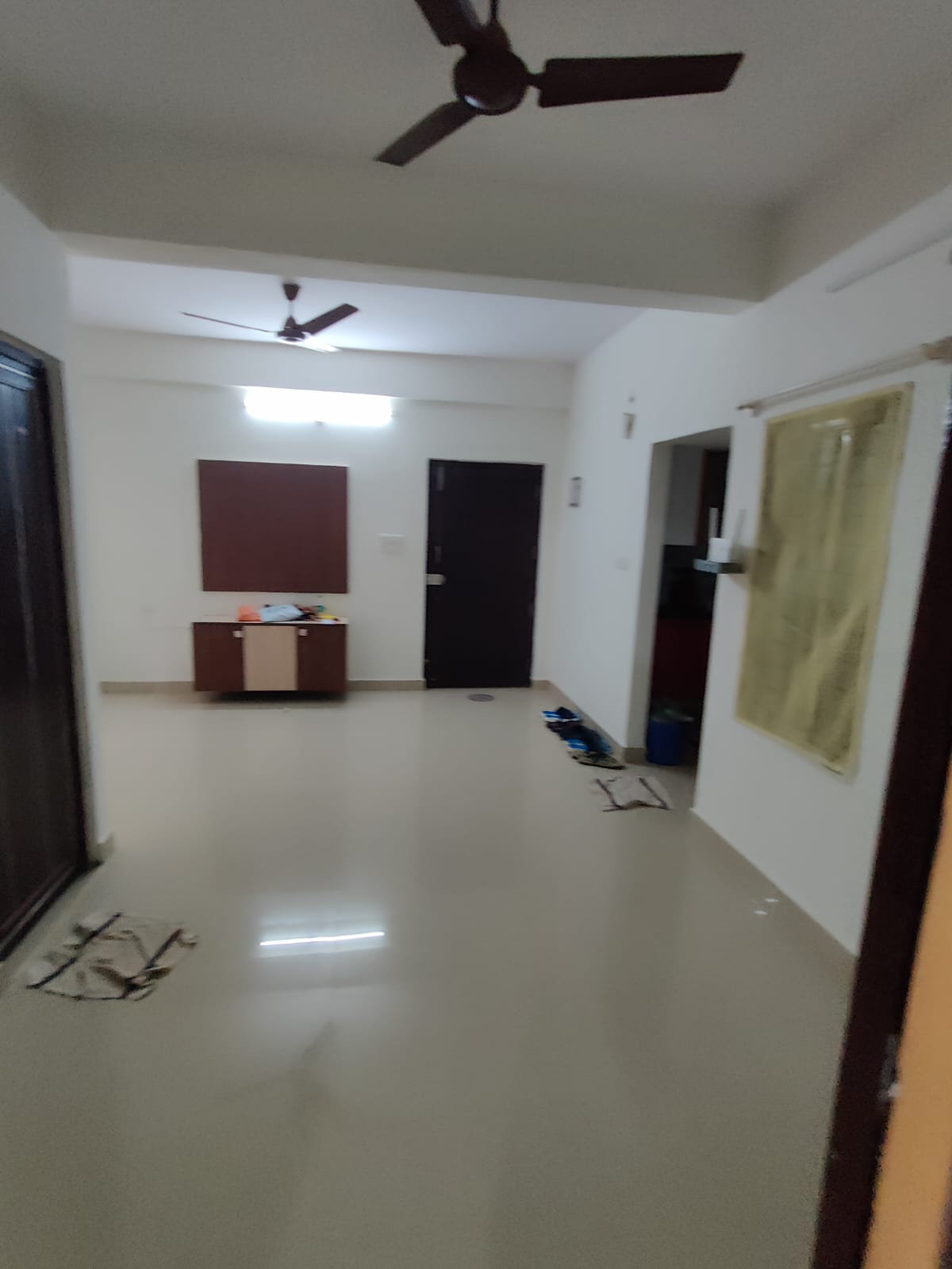 https://findmyroom-property-images-india.s3.ap-south-1.amazonaws.com/usfvd-1687949790875-73075.jpg