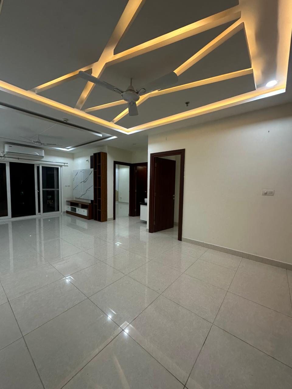 https://findmyroom-property-images-india.s3.ap-south-1.amazonaws.com/ussli-1767418962235-84714.jpeg