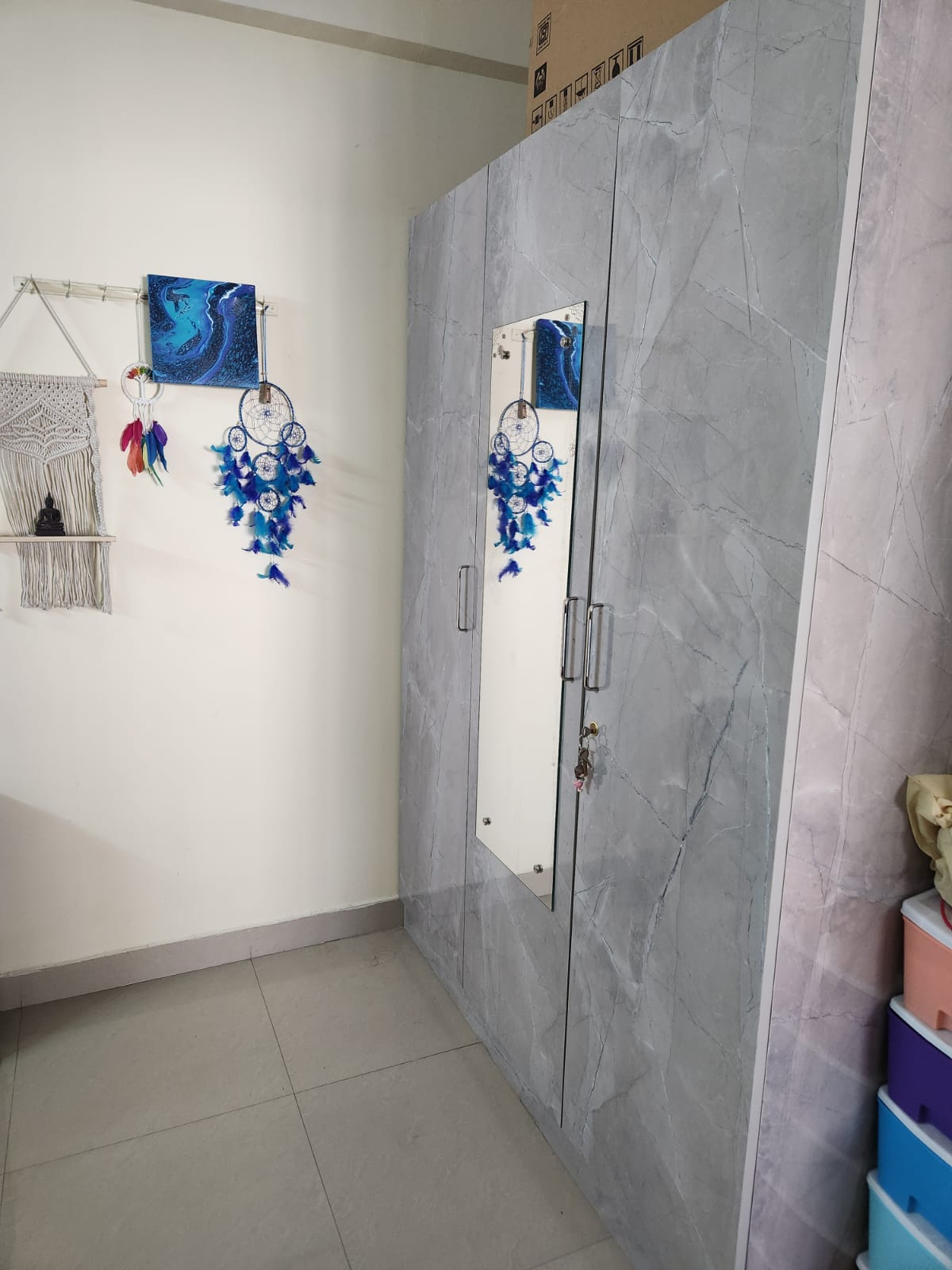 https://findmyroom-property-images-india.s3.ap-south-1.amazonaws.com/uxasr-1716006720727-54000.jpg