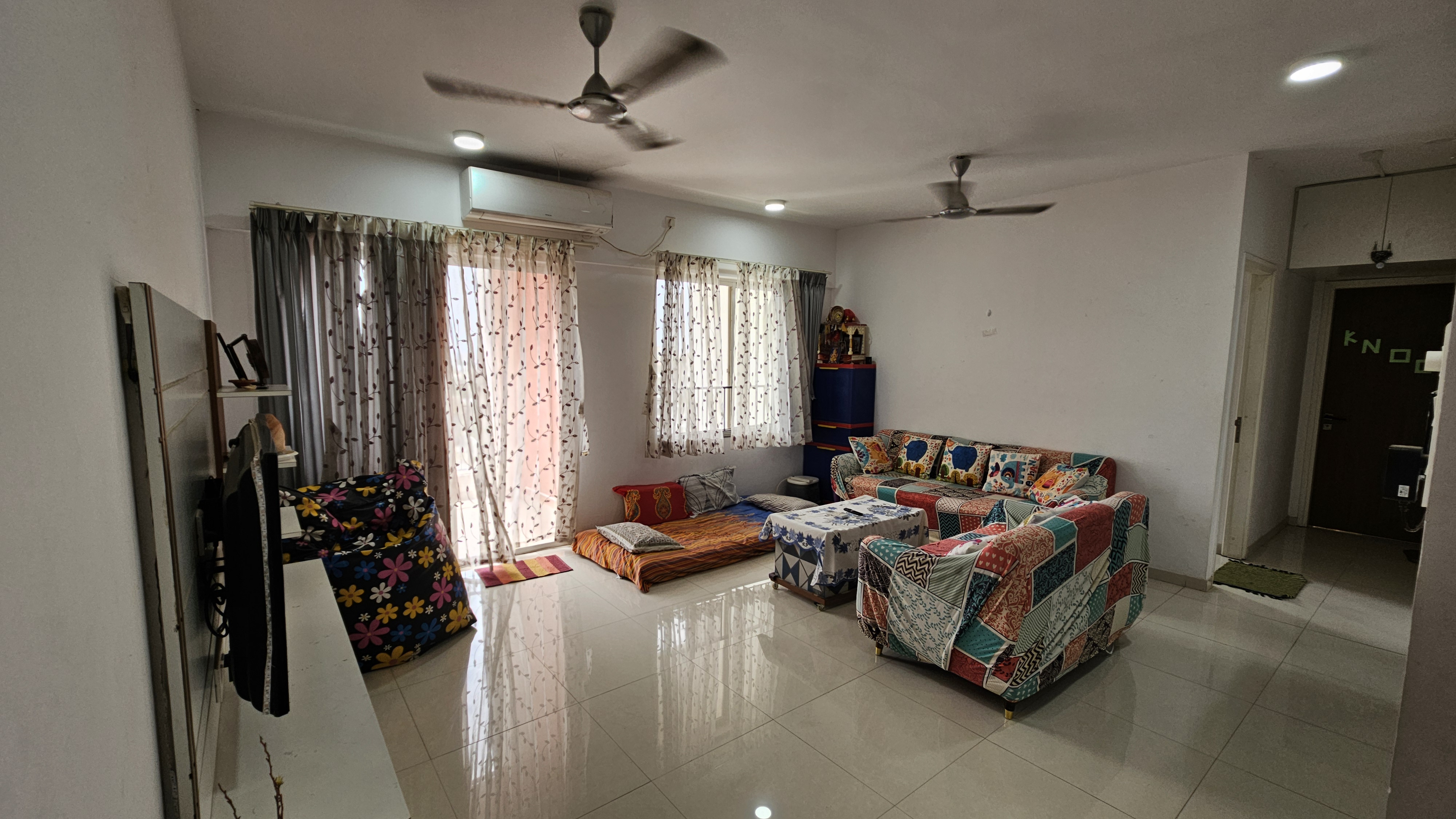 https://findmyroom-property-images-india.s3.ap-south-1.amazonaws.com/vbfyn-1718783748495-88825.jpg