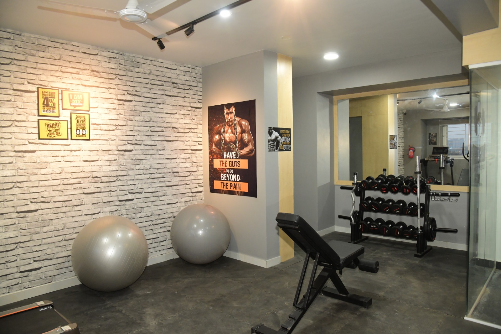 https://findmyroom-property-images-india.s3.ap-south-1.amazonaws.com/vdrfj-1720754720790-44028.jpg