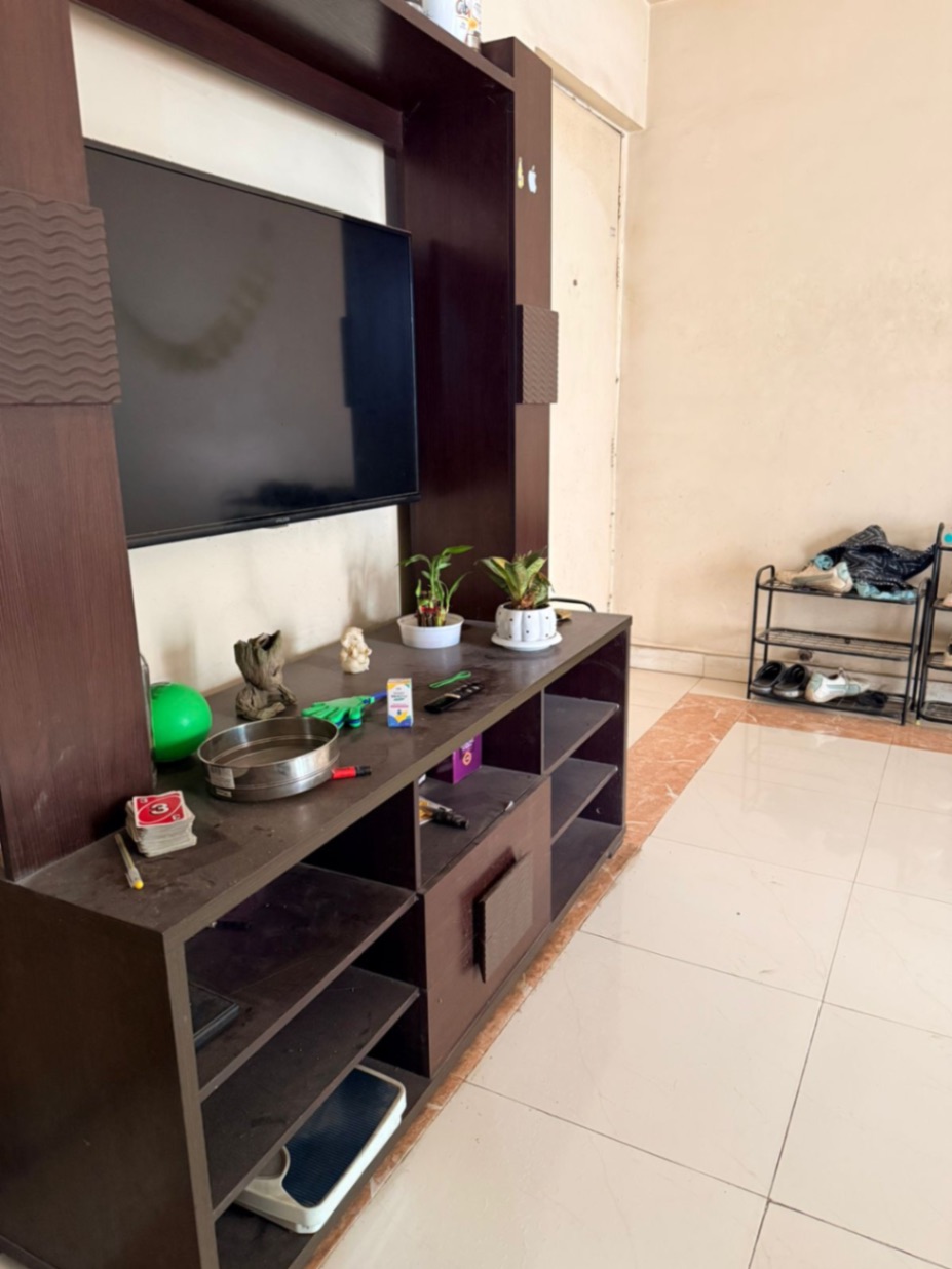 https://findmyroom-property-images-india.s3.ap-south-1.amazonaws.com/vdwnc-1759917694848-21357