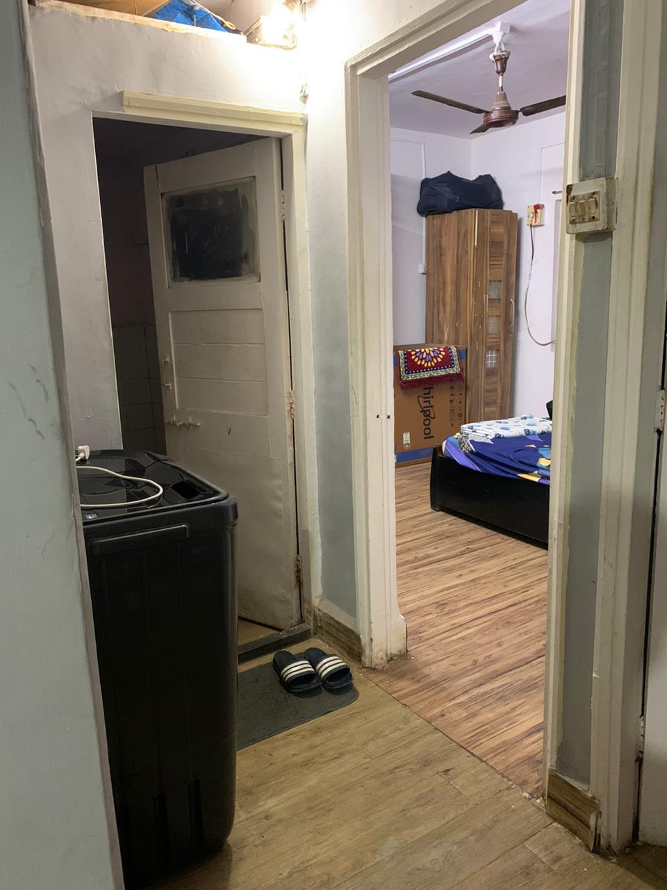 https://findmyroom-property-images-india.s3.ap-south-1.amazonaws.com/vggkb-1701197213055-63181.jpg
