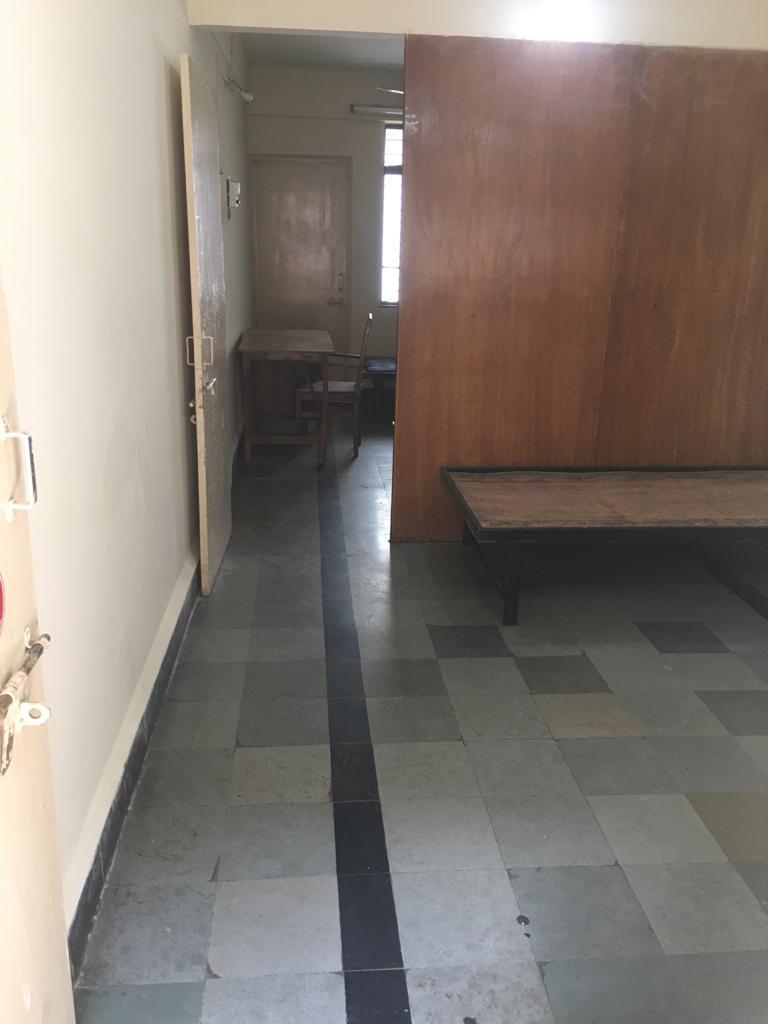 https://findmyroom-property-images-india.s3.ap-south-1.amazonaws.com/vjdtb-1671880146255-85531.jpg