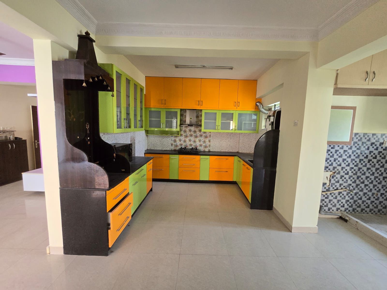 https://findmyroom-property-images-india.s3.ap-south-1.amazonaws.com/vjoar-1756720113059-71010.jpeg