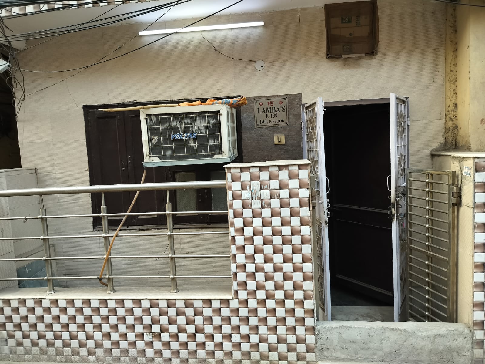 https://findmyroom-property-images-india.s3.ap-south-1.amazonaws.com/vjqyw-1736940397326-88505.jpg