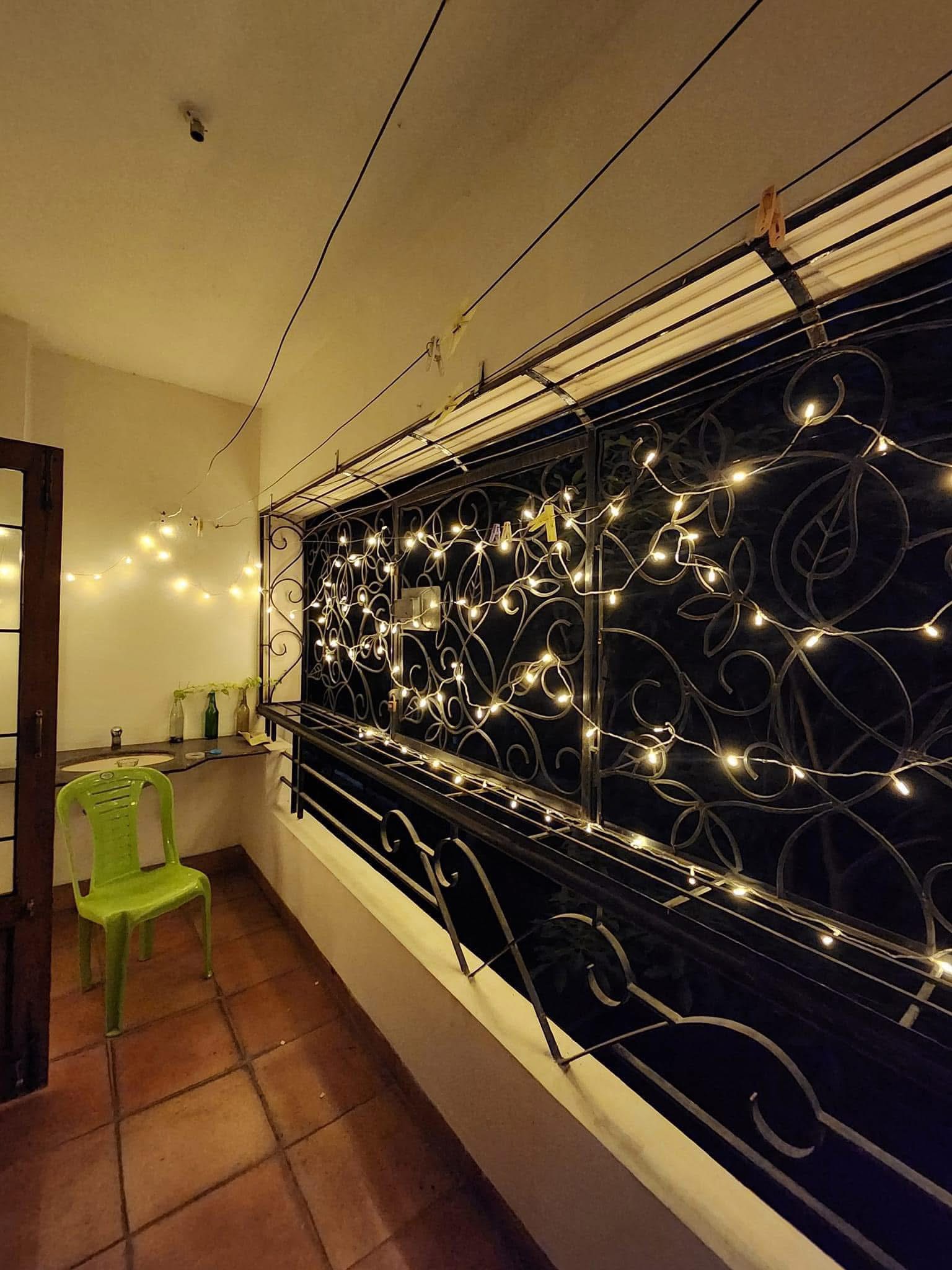 https://findmyroom-property-images-india.s3.ap-south-1.amazonaws.com/vjxhp-1742017436612-83162.JPG