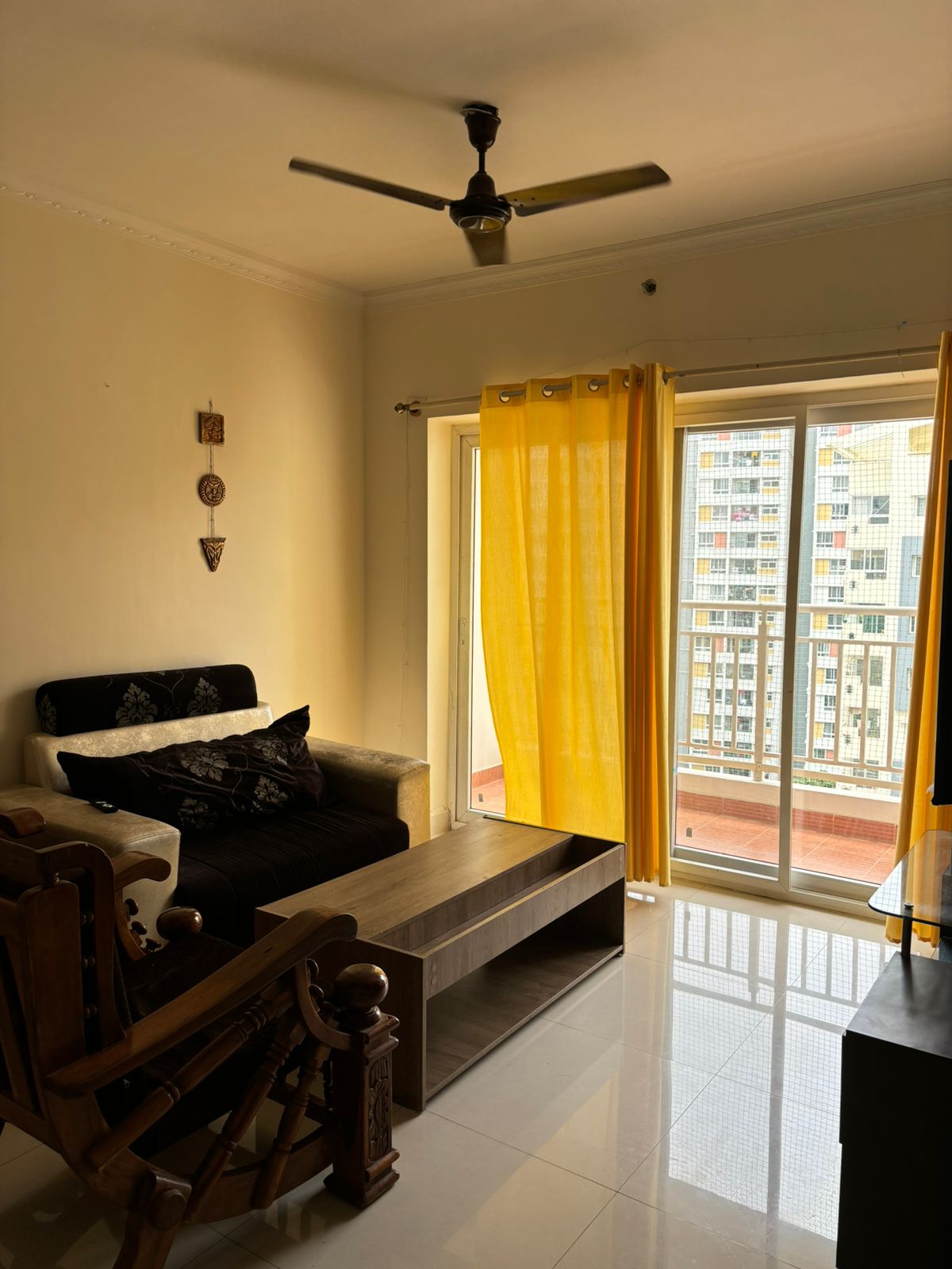https://findmyroom-property-images-india.s3.ap-south-1.amazonaws.com/vkpvd-1721713560582-50163.jpg