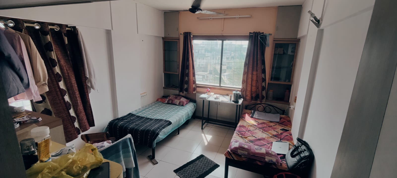 https://findmyroom-property-images-india.s3.ap-south-1.amazonaws.com/vlxih-1710496027531-15840.jpg