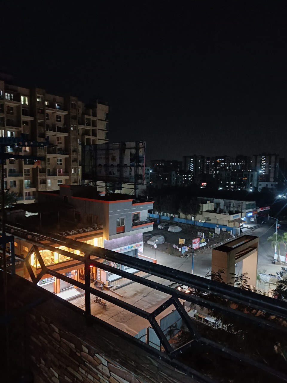 https://findmyroom-property-images-india.s3.ap-south-1.amazonaws.com/vwquc-1738131669911-02477.jpg