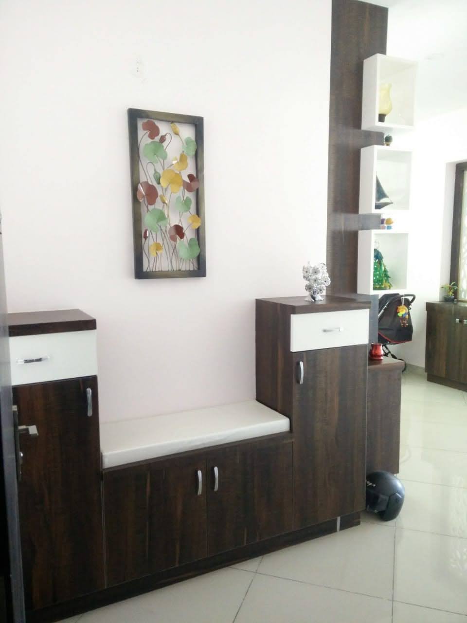 https://findmyroom-property-images-india.s3.ap-south-1.amazonaws.com/wanij-1756884600381-13228.jpg