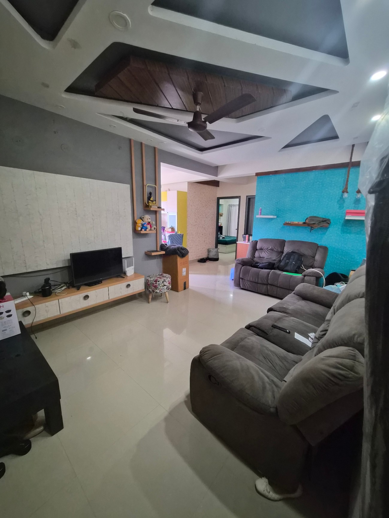 https://findmyroom-property-images-india.s3.ap-south-1.amazonaws.com/wbdmb-1766909818662-41163