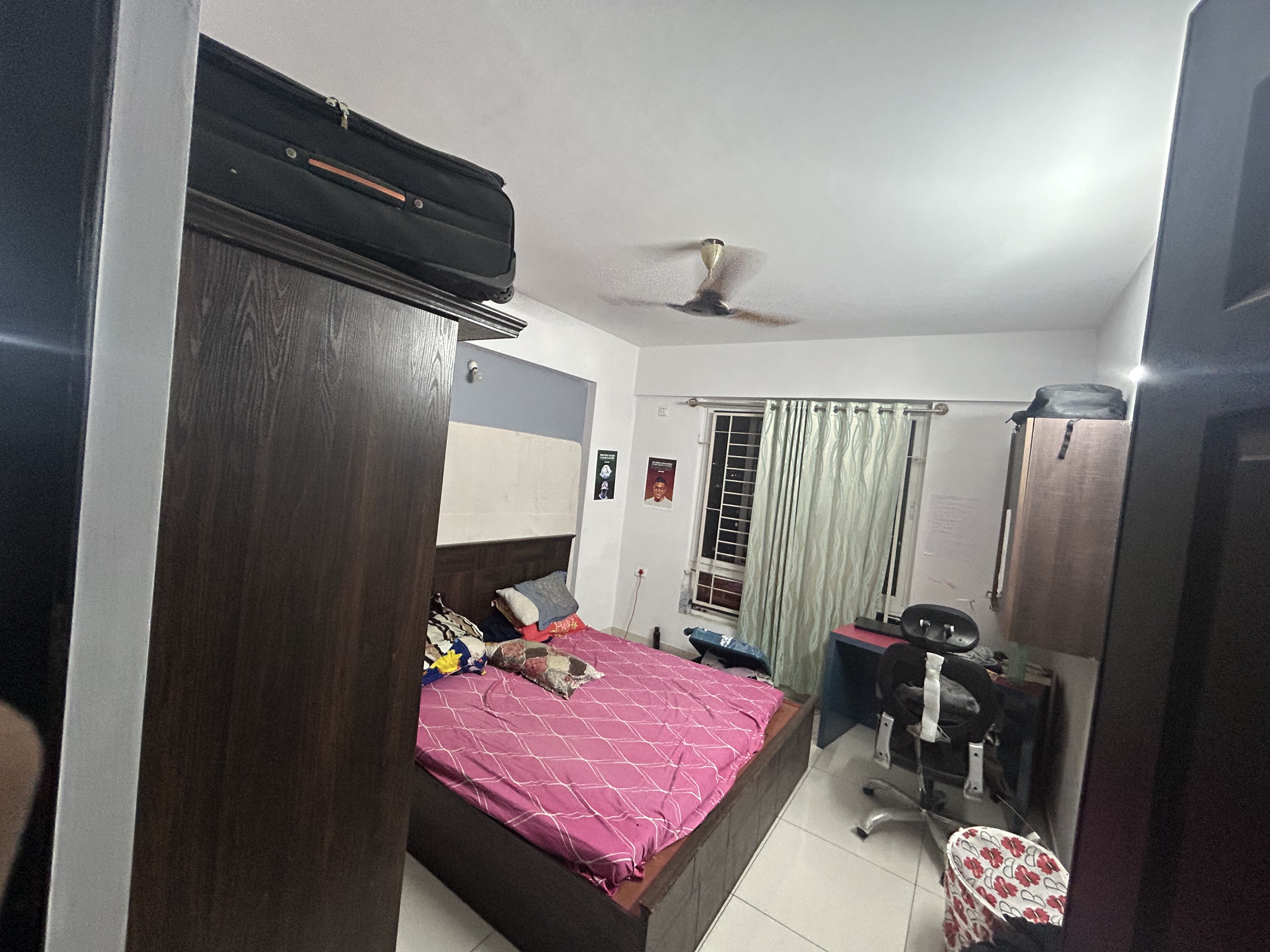 https://findmyroom-property-images-india.s3.ap-south-1.amazonaws.com/wbmlo-1724918343882-52385.jpeg