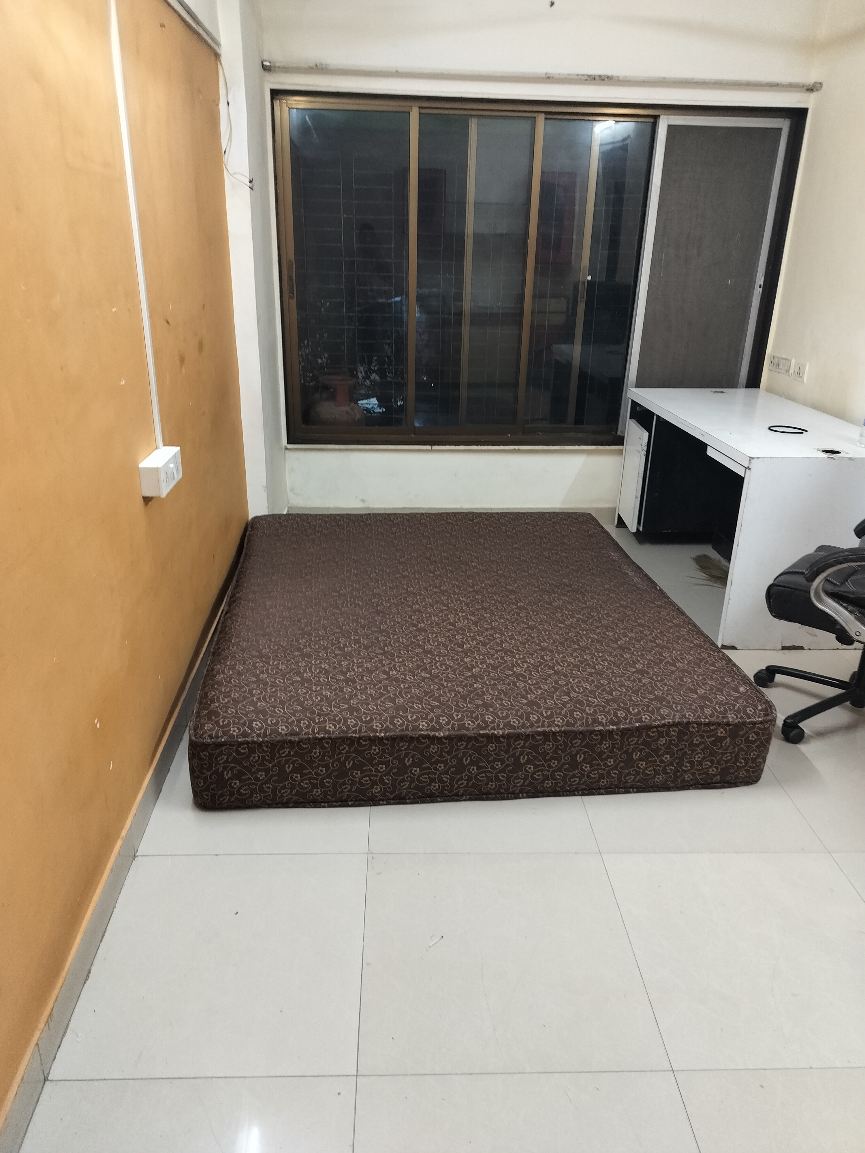 https://findmyroom-property-images-india.s3.ap-south-1.amazonaws.com/wcgaj-1725767466029-05871.jpg