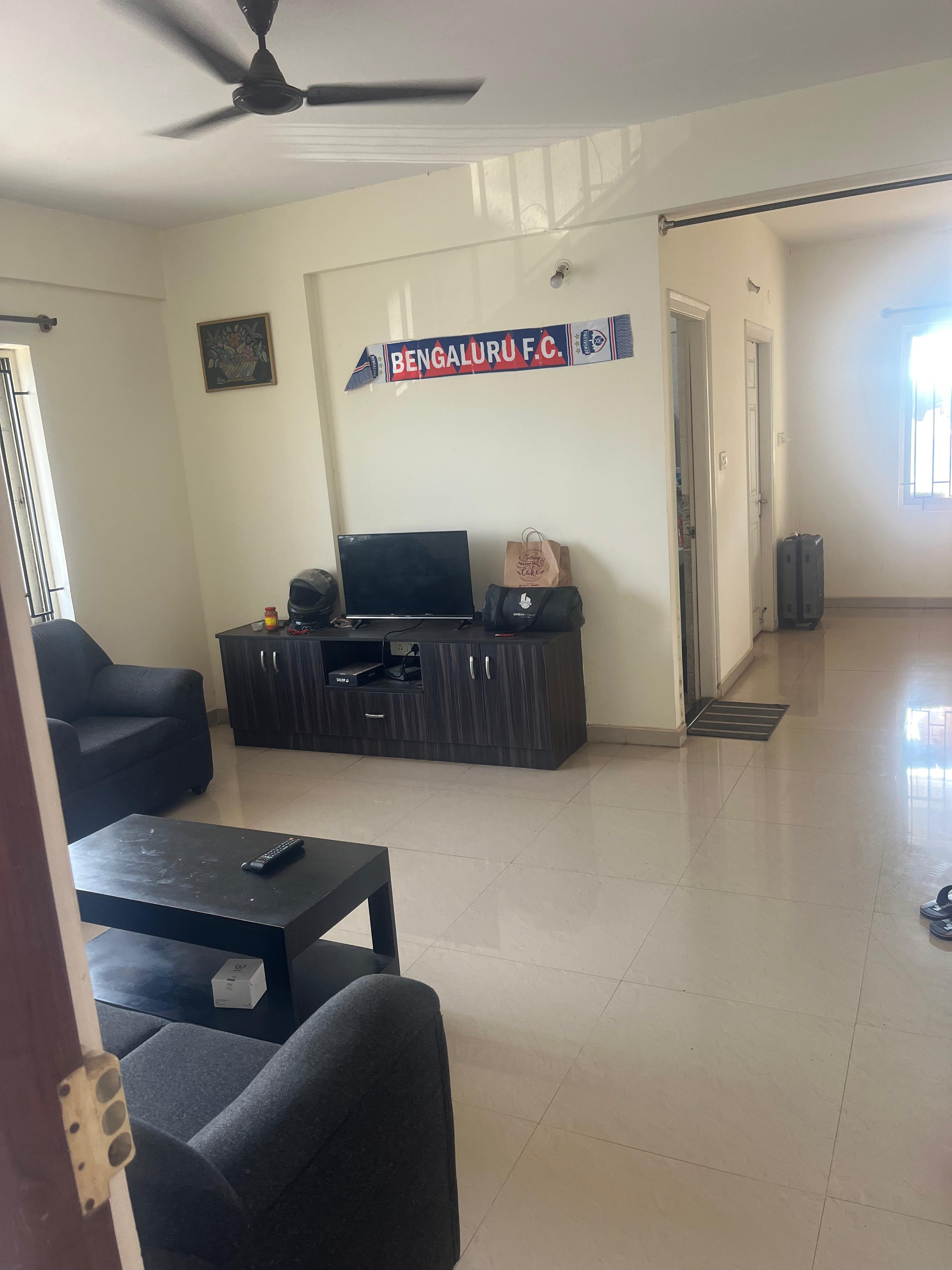 https://findmyroom-property-images-india.s3.ap-south-1.amazonaws.com/wdhzn-1743997901901-68716.jpeg
