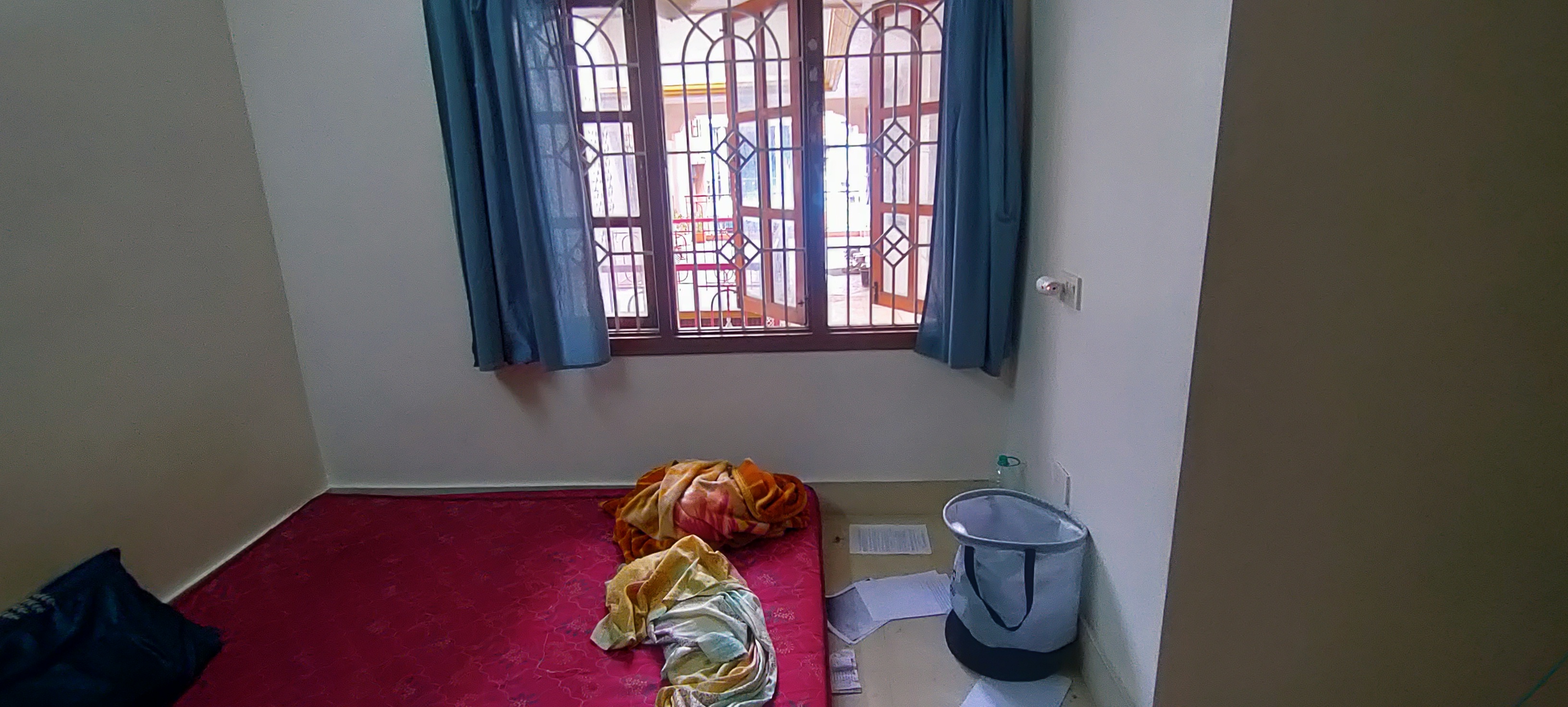 https://findmyroom-property-images-india.s3.ap-south-1.amazonaws.com/wipkg-1726401280528-05032.jpg
