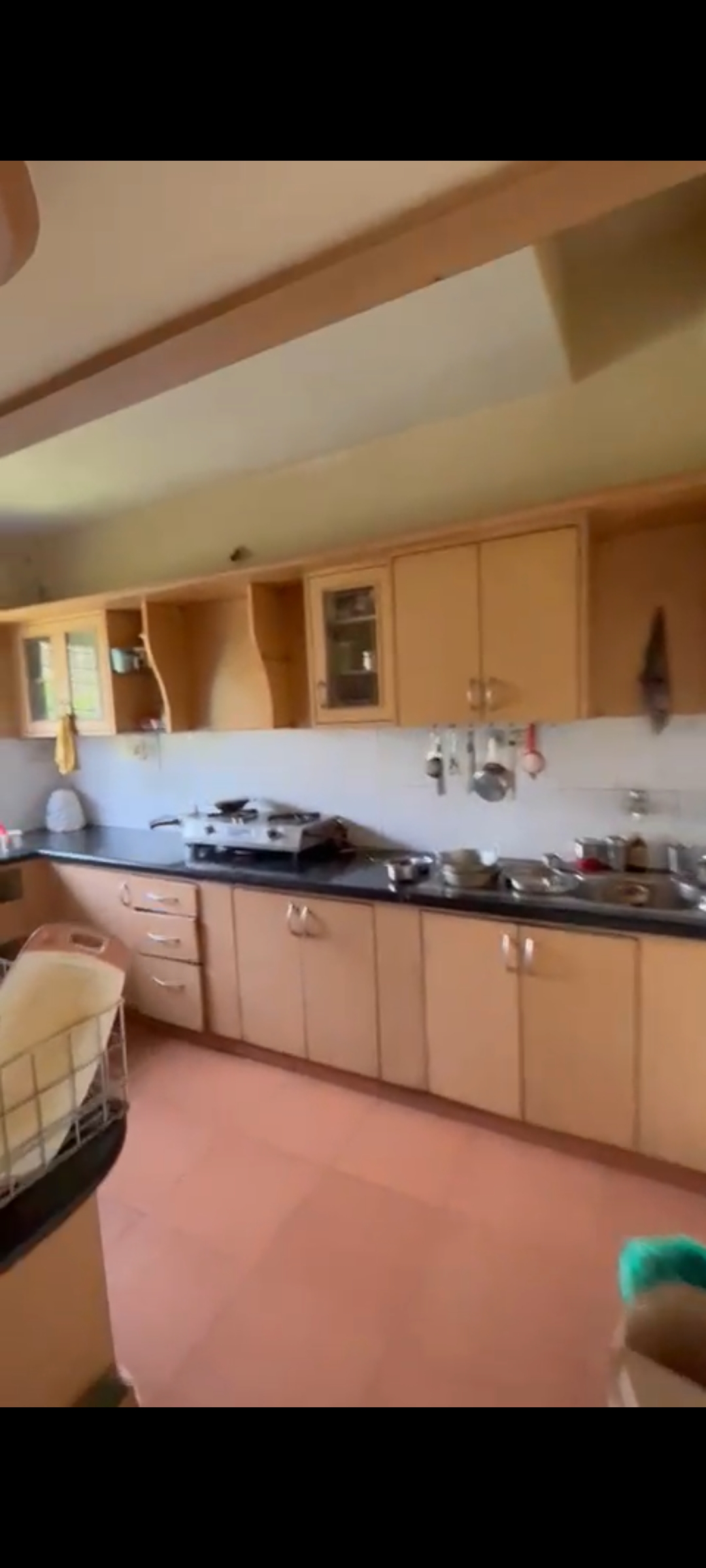 https://findmyroom-property-images-india.s3.ap-south-1.amazonaws.com/wjfvf-1702358011171-71274.jpg