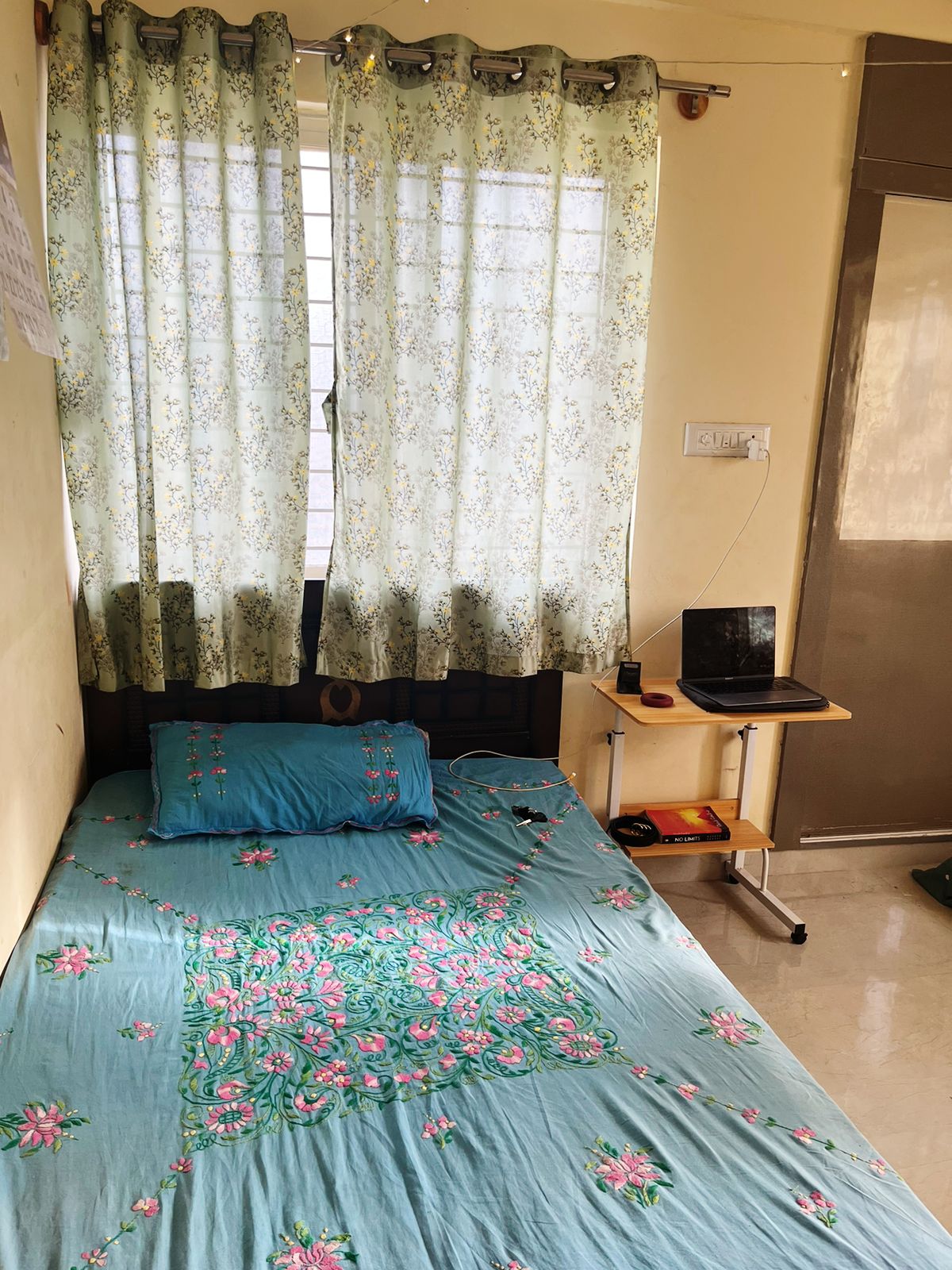 https://findmyroom-property-images-india.s3.ap-south-1.amazonaws.com/wlidw-1717515357122-83058.jpg