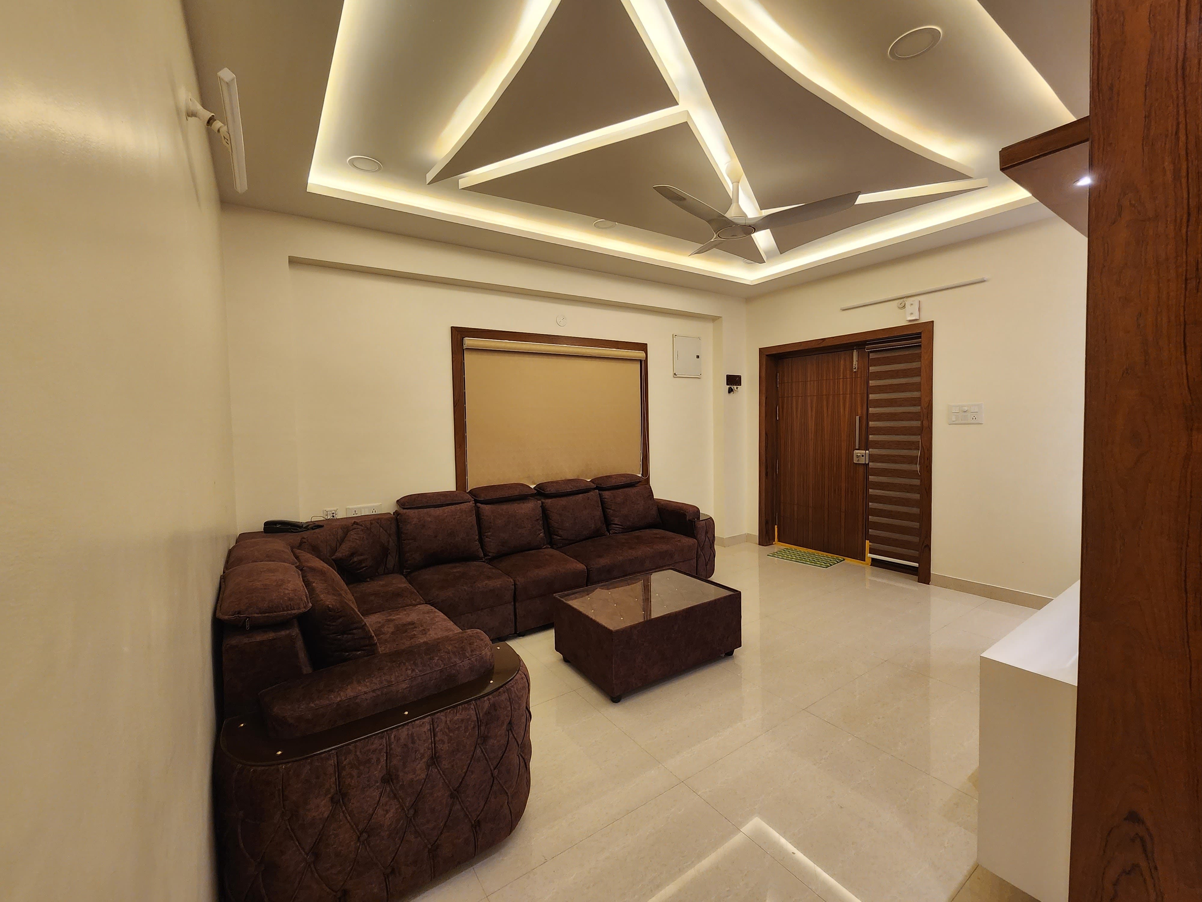 https://findmyroom-property-images-india.s3.ap-south-1.amazonaws.com/wmkwn-1750244034669-83614.jpg