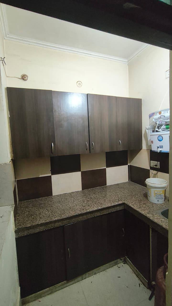 https://findmyroom-property-images-india.s3.ap-south-1.amazonaws.com/wtixn-1762141549217-73818