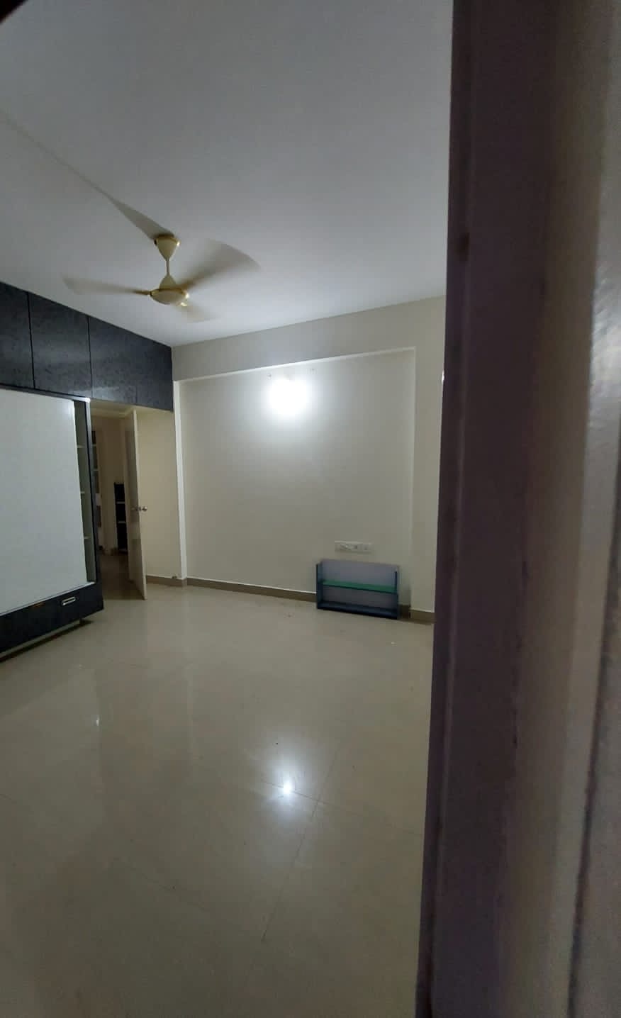 https://findmyroom-property-images-india.s3.ap-south-1.amazonaws.com/wuvib-1706157696017-20462.jpeg