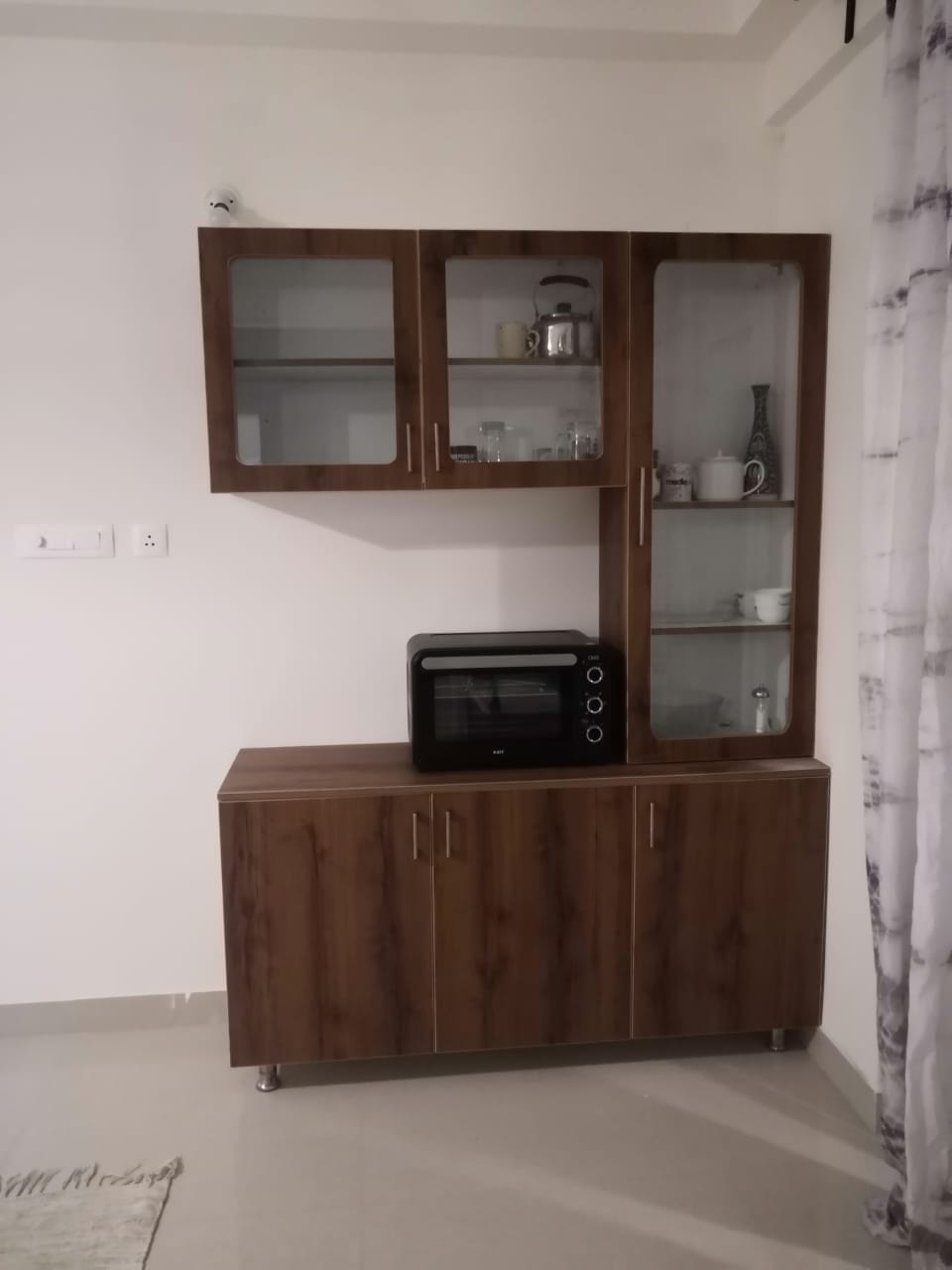 https://findmyroom-property-images-india.s3.ap-south-1.amazonaws.com/wvscf-1708958944388-22888.jpeg