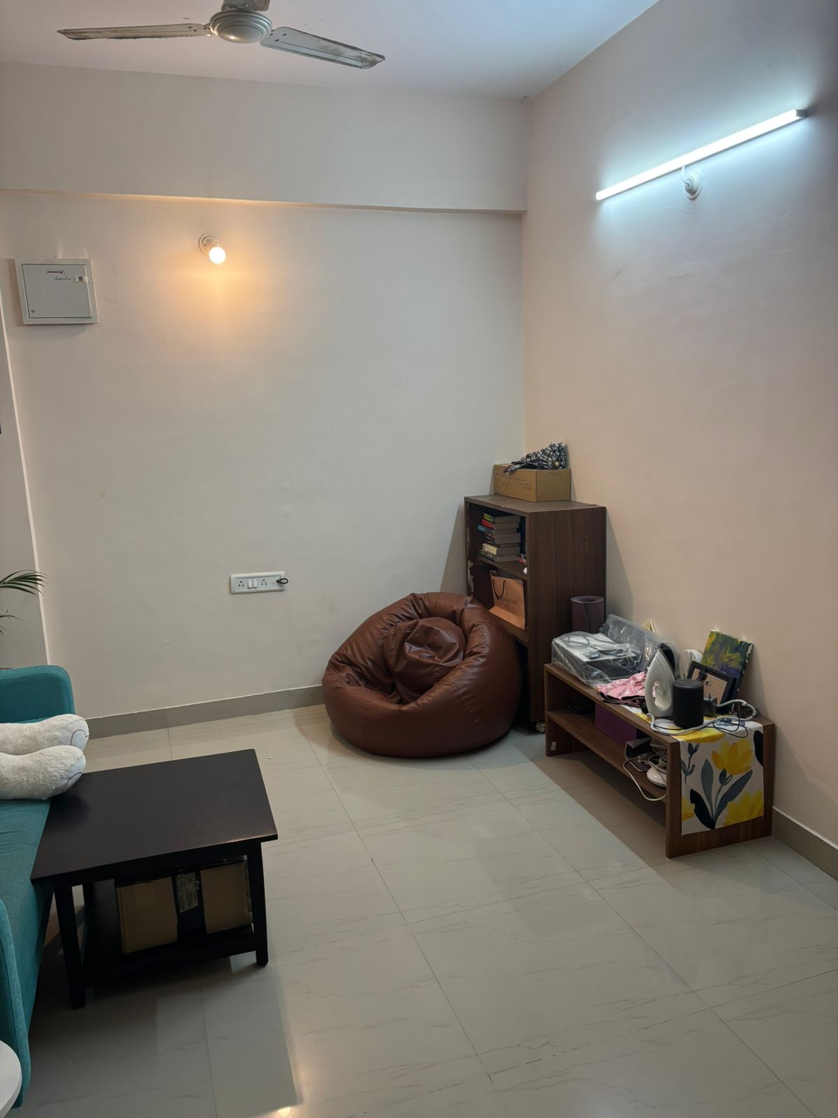 https://findmyroom-property-images-india.s3.ap-south-1.amazonaws.com/xbqdx-1730826047140-06506.jpeg