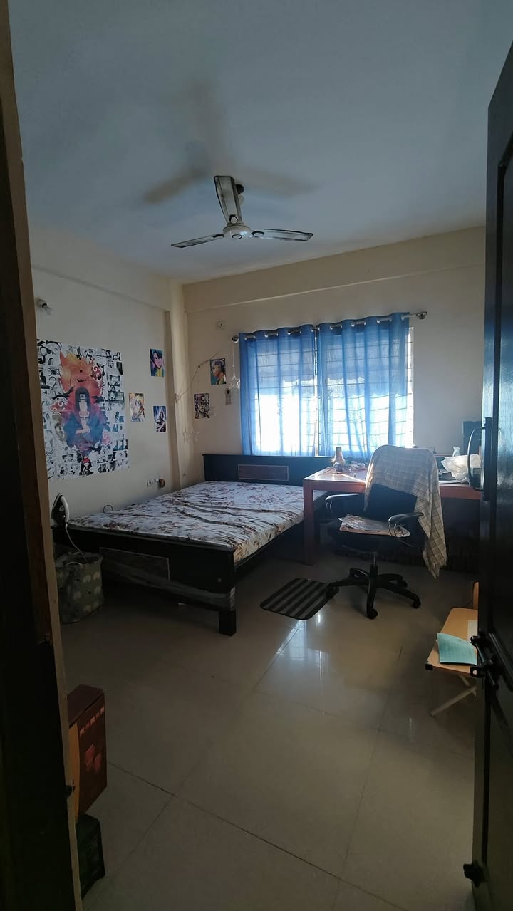 https://findmyroom-property-images-india.s3.ap-south-1.amazonaws.com/xfluq-1733821279114-51417.jpg