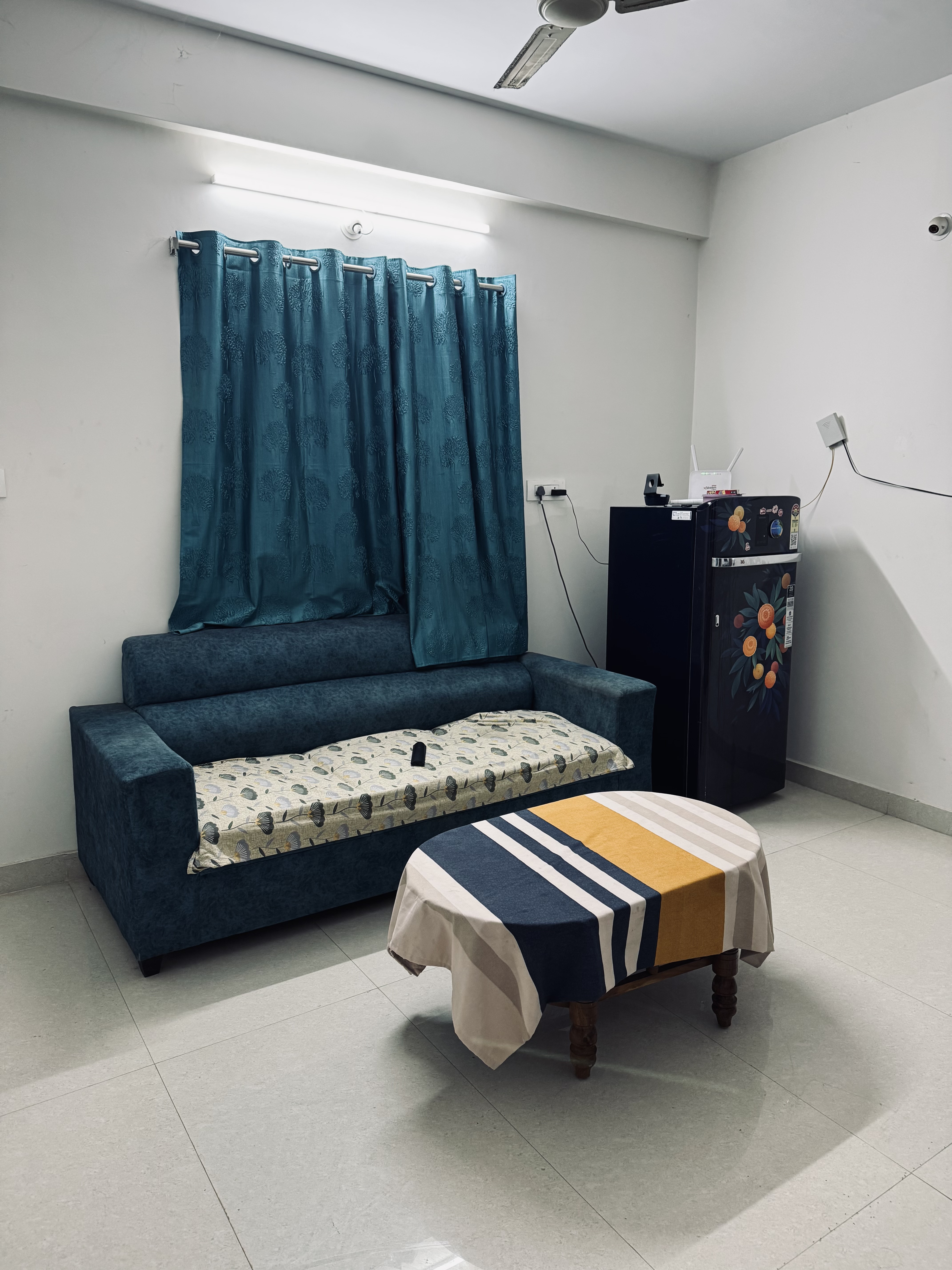 https://findmyroom-property-images-india.s3.ap-south-1.amazonaws.com/xgcyf-1749666832134-87862.jpeg