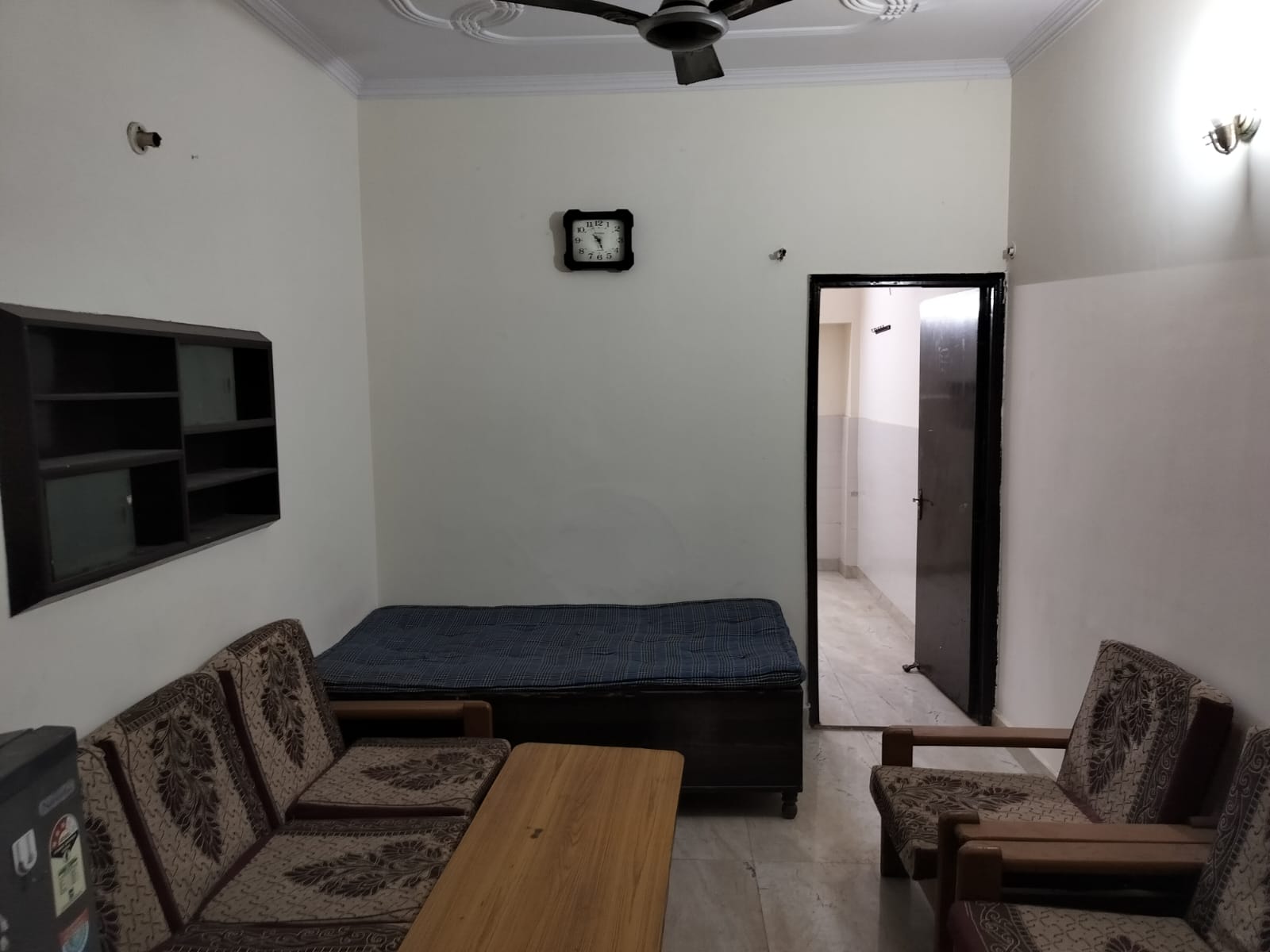 https://findmyroom-property-images-india.s3.ap-south-1.amazonaws.com/xgiro-1736940397331-61465.jpg