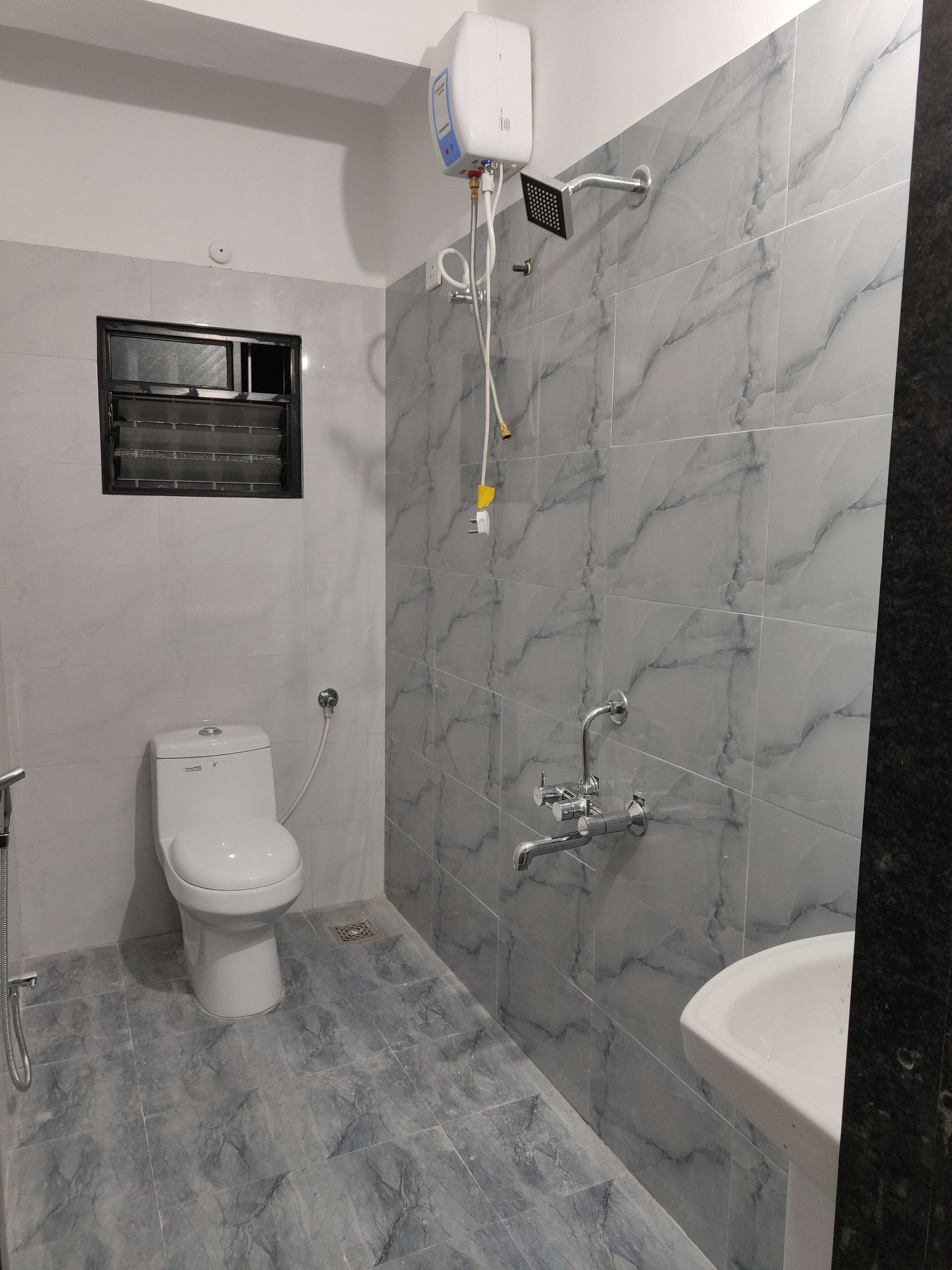 https://findmyroom-property-images-india.s3.ap-south-1.amazonaws.com/xgxzo-1681810572079-15234.jpg
