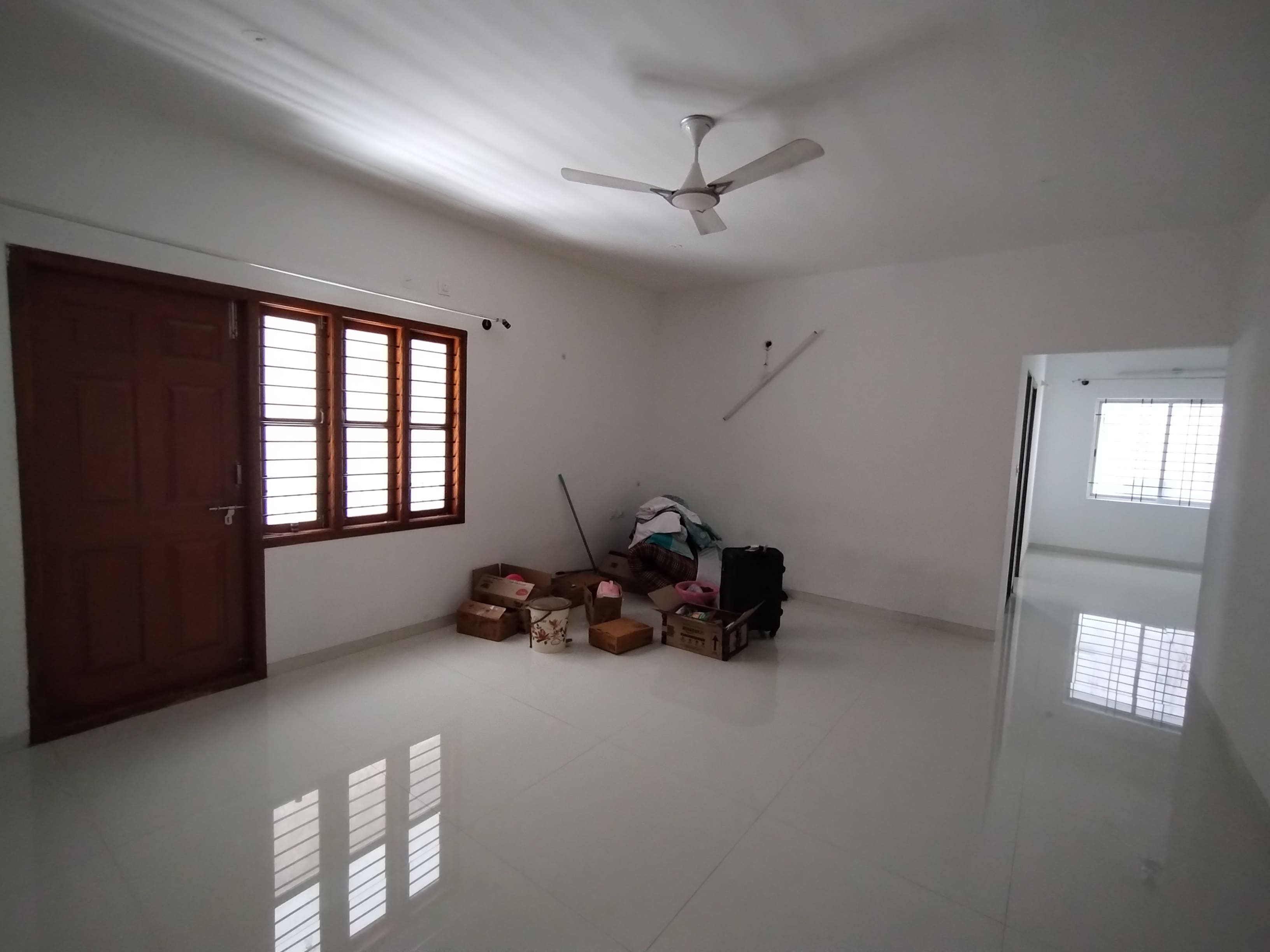 https://findmyroom-property-images-india.s3.ap-south-1.amazonaws.com/xhfla-1698946142676-68423.jpg