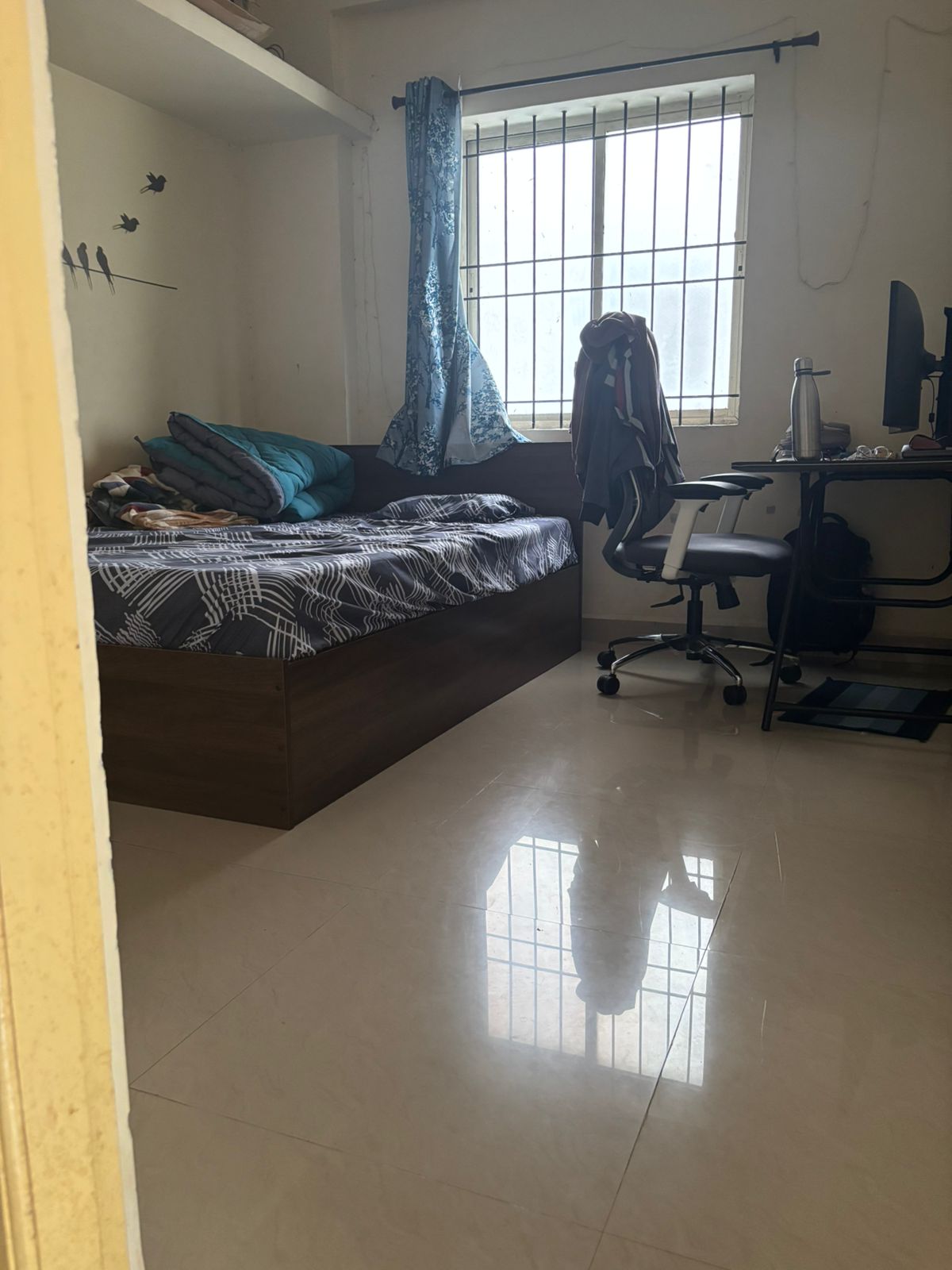 https://findmyroom-property-images-india.s3.ap-south-1.amazonaws.com/xhmoi-1753120664740-21482.jpeg