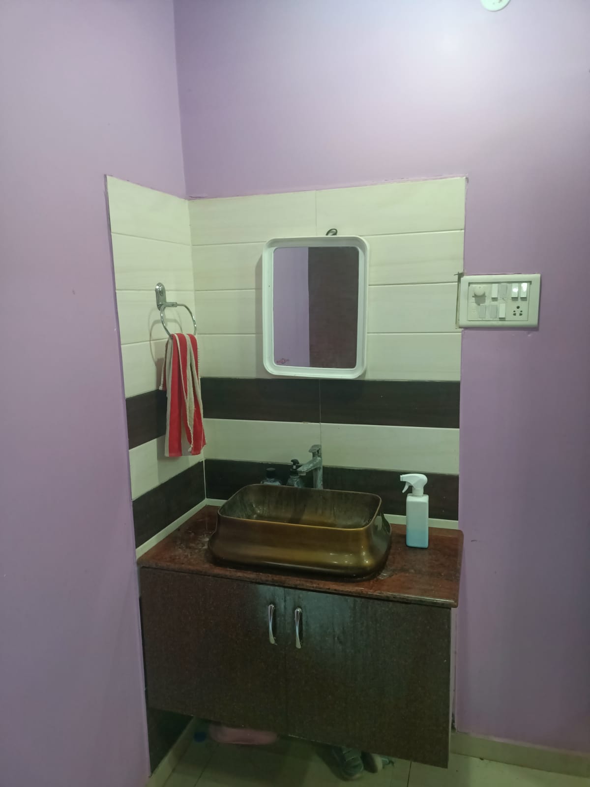https://findmyroom-property-images-india.s3.ap-south-1.amazonaws.com/xhzxu-1704258178566-63483.jpg