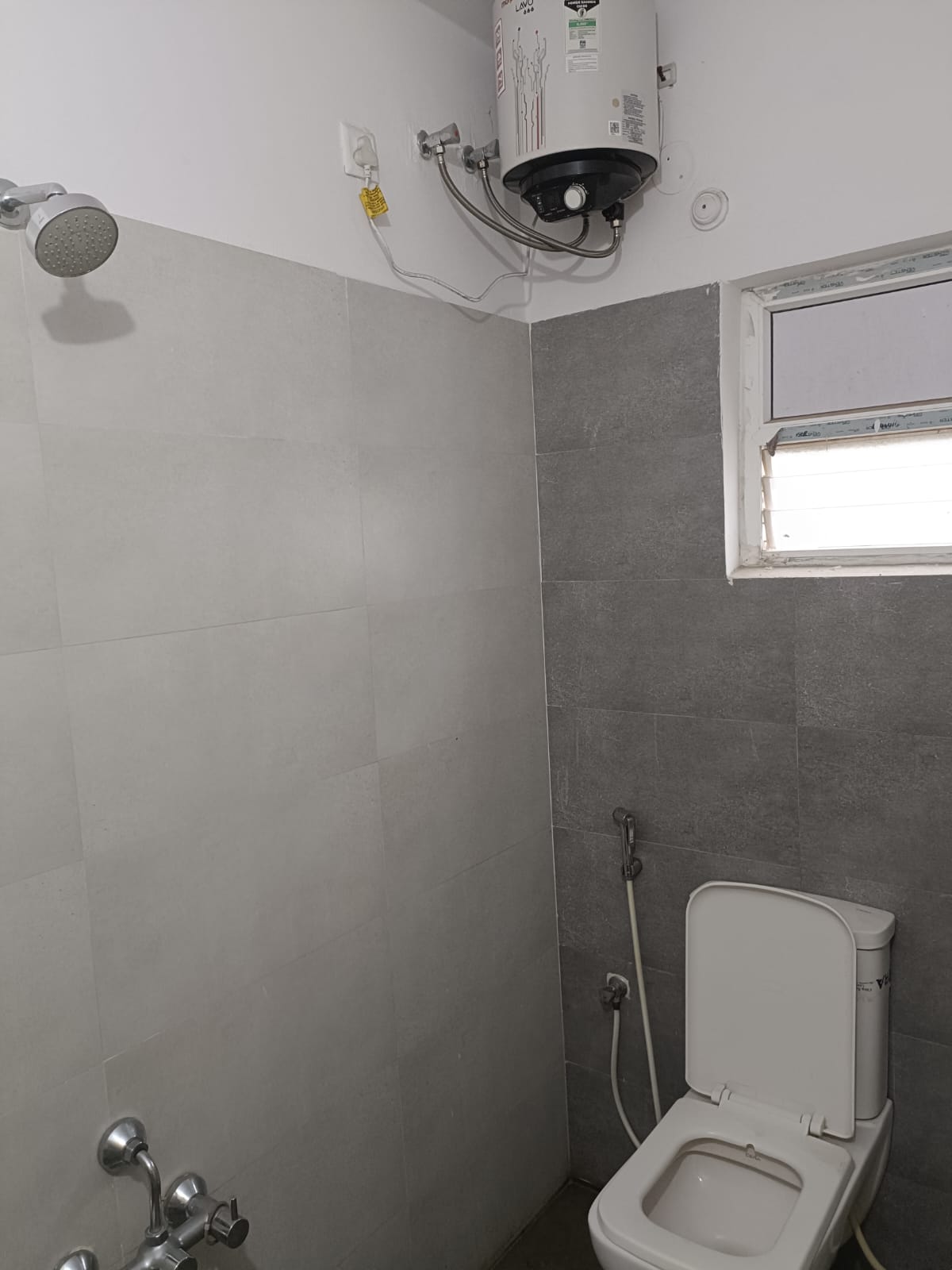 https://findmyroom-property-images-india.s3.ap-south-1.amazonaws.com/xiypo-1706199883786-85170.jpg