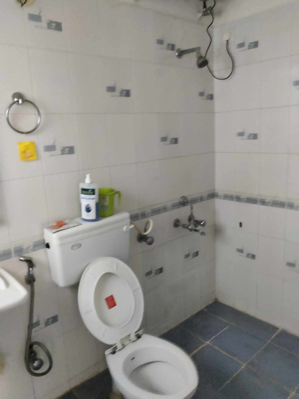 https://findmyroom-property-images-india.s3.ap-south-1.amazonaws.com/xkmry-1752128013668-37287.jpeg