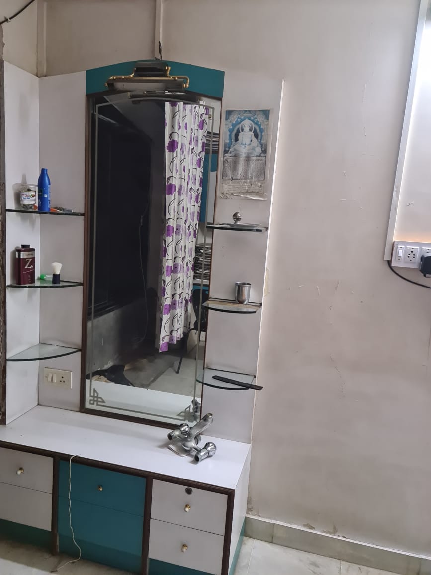 https://findmyroom-property-images-india.s3.ap-south-1.amazonaws.com/xknyb-1674030267353-86224.jpg