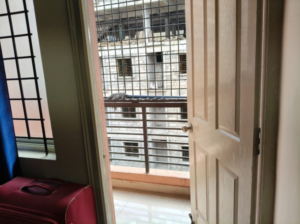 https://findmyroom-property-images-india.s3.ap-south-1.amazonaws.com/xkrvo-1760002182151-40625