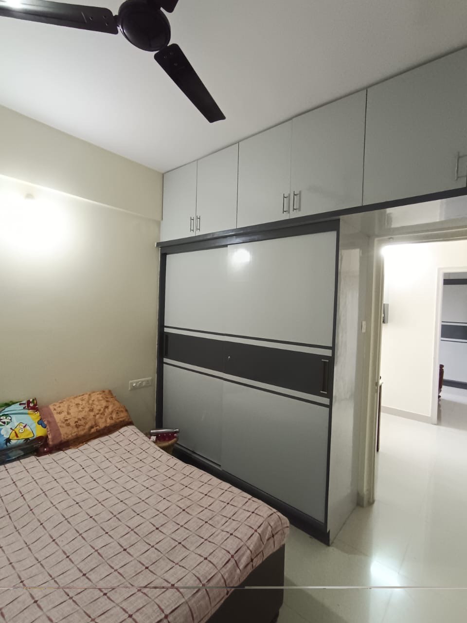 https://findmyroom-property-images-india.s3.ap-south-1.amazonaws.com/xlqkl-1767871817362-18887
