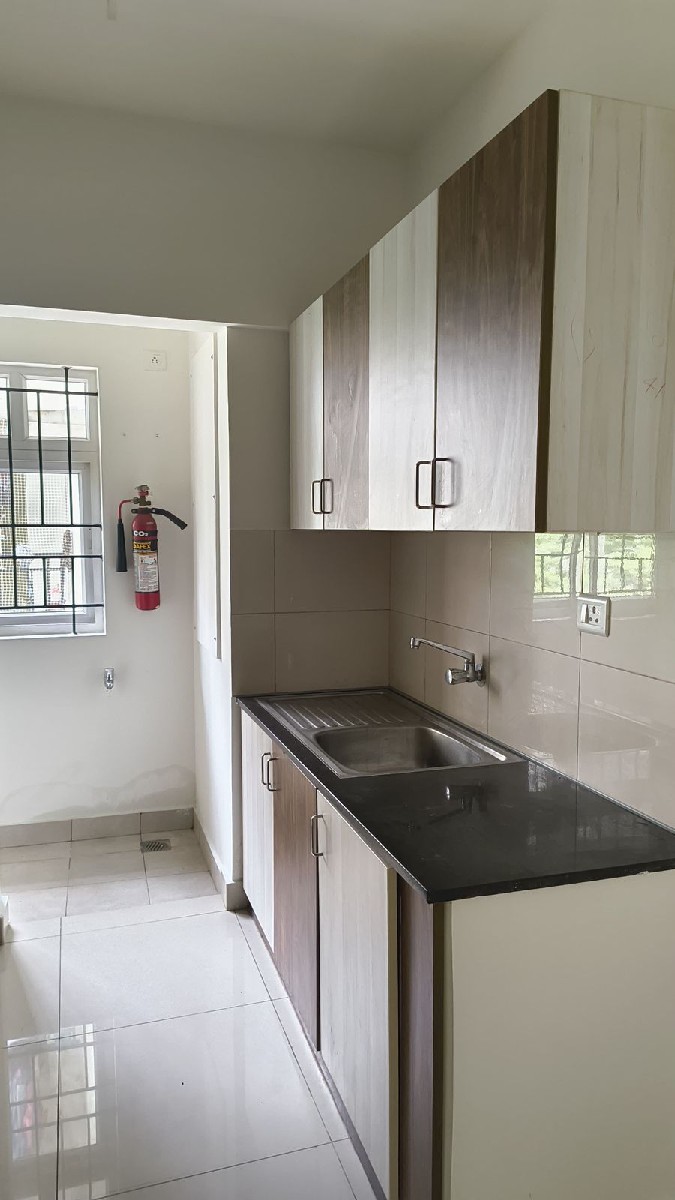 https://findmyroom-property-images-india.s3.ap-south-1.amazonaws.com/xmbgx-1744457216774-46730.jpg