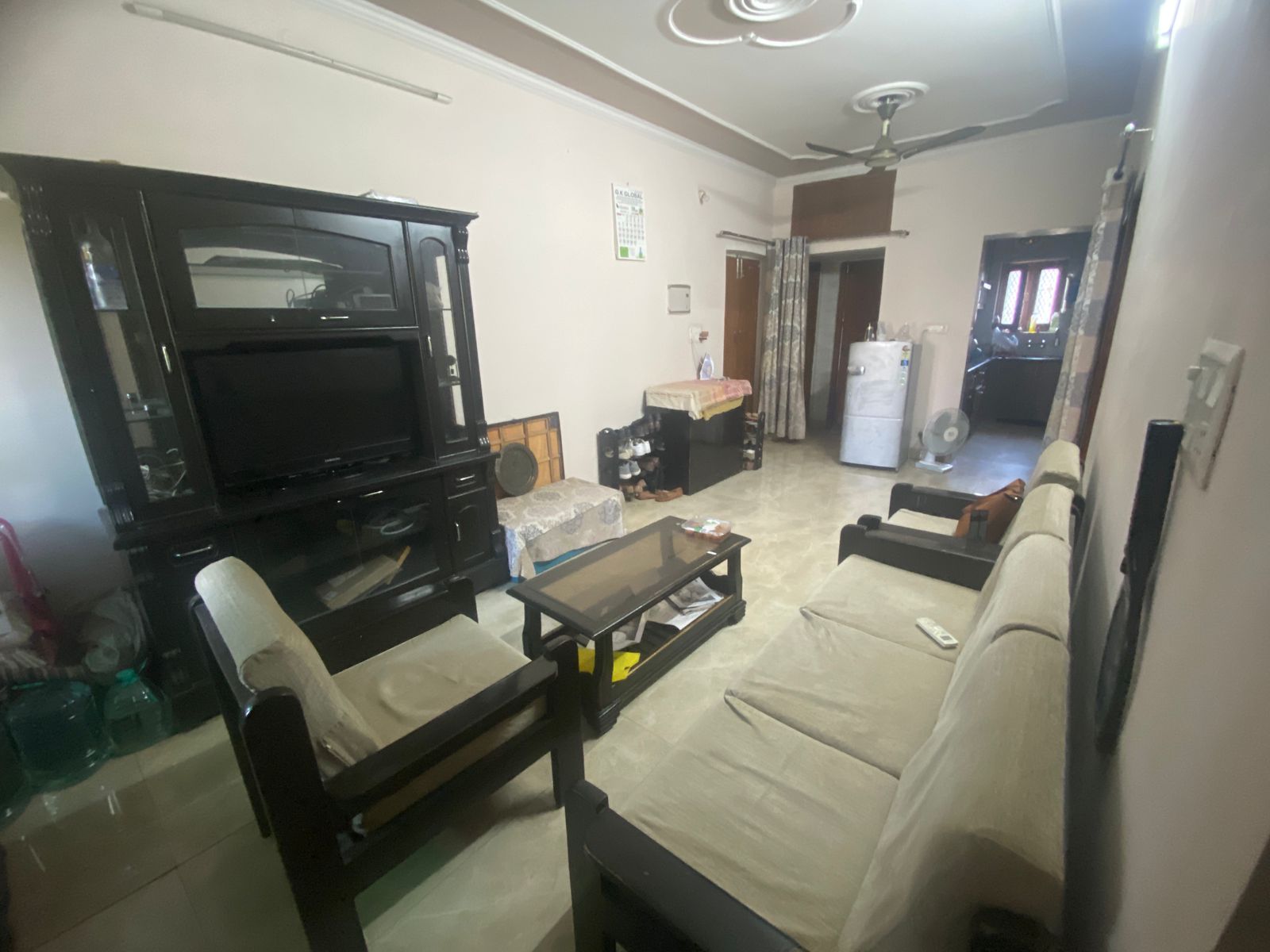 https://findmyroom-property-images-india.s3.ap-south-1.amazonaws.com/xntod-1732384455798-12062.jpeg