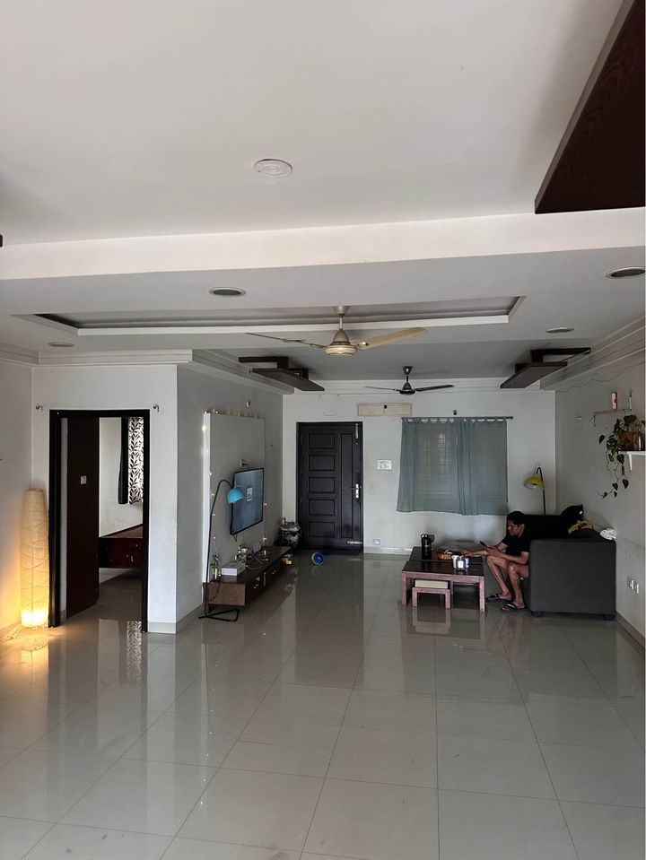 https://findmyroom-property-images-india.s3.ap-south-1.amazonaws.com/xstpv-1704271264919-28075.jpg