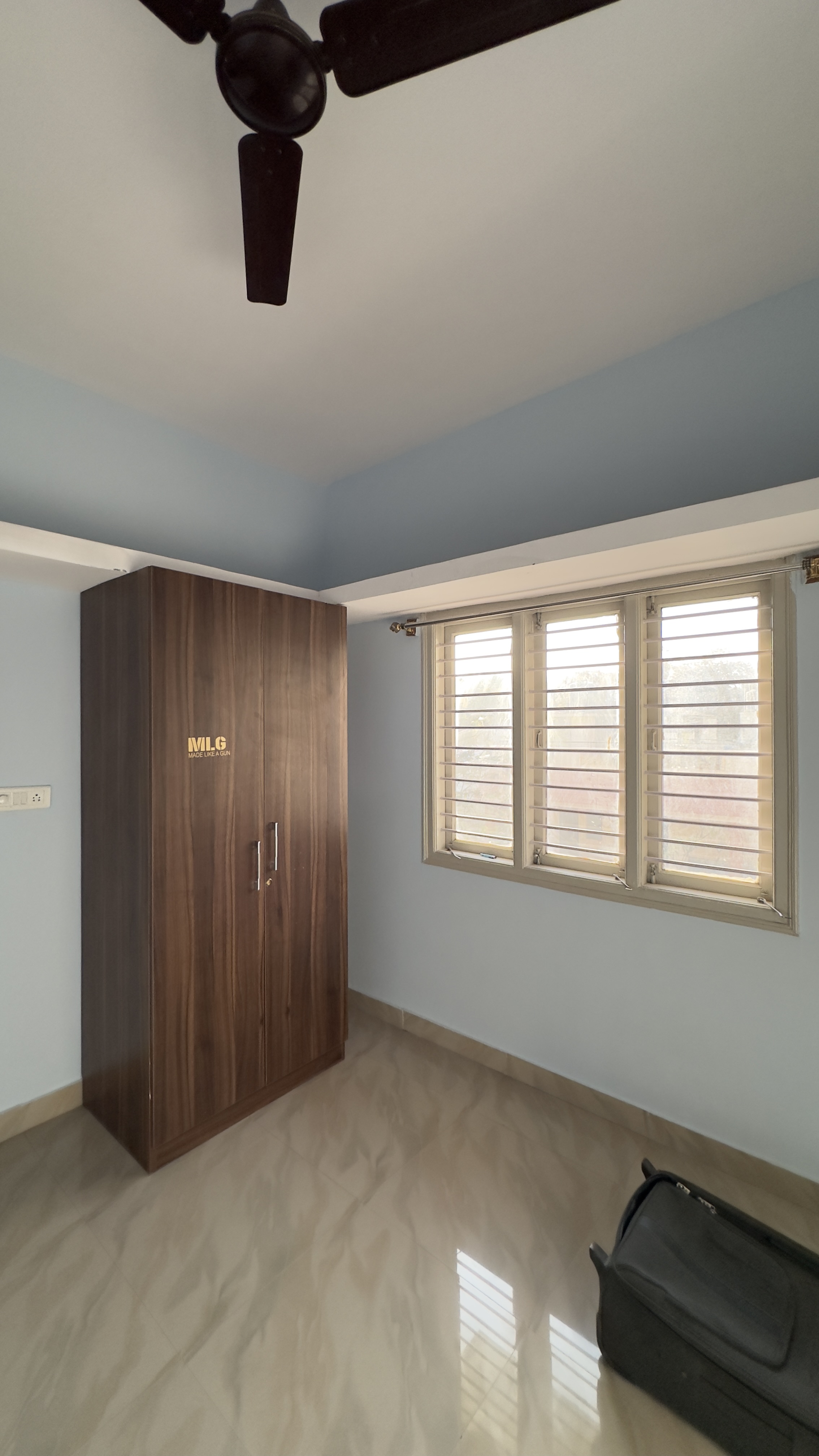 https://findmyroom-property-images-india.s3.ap-south-1.amazonaws.com/xtcxh-1708069210296-36377.jpeg