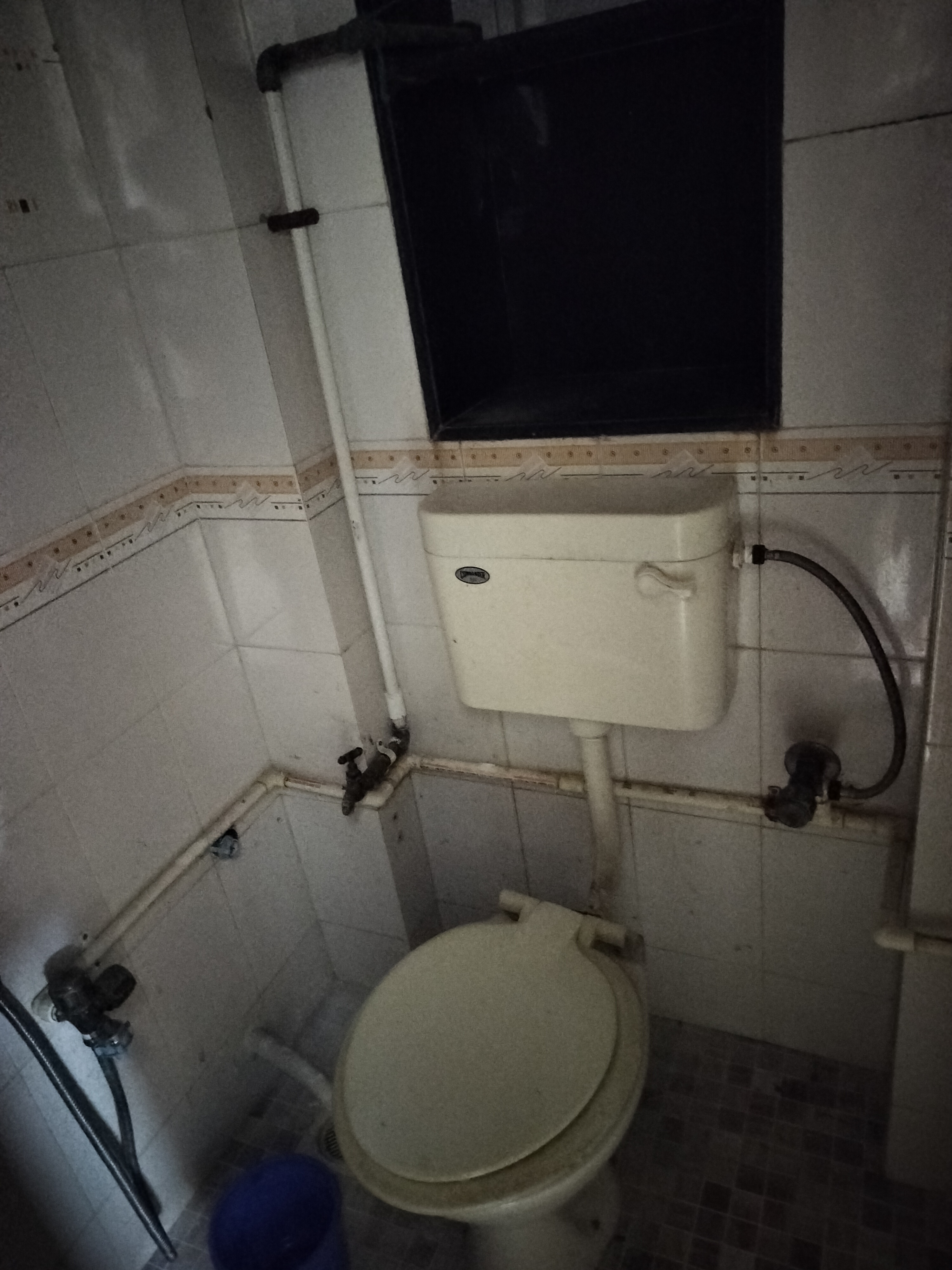 https://findmyroom-property-images-india.s3.ap-south-1.amazonaws.com/xvenq-1725767465933-04586.jpg