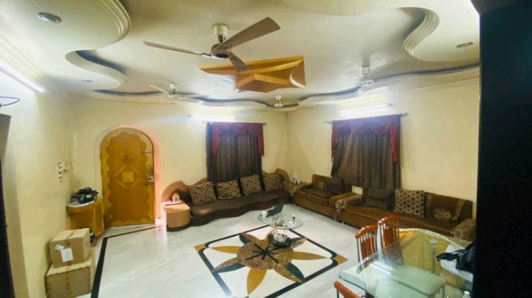 https://findmyroom-property-images-india.s3.ap-south-1.amazonaws.com/xvooq-1698248169674-67070.jpg