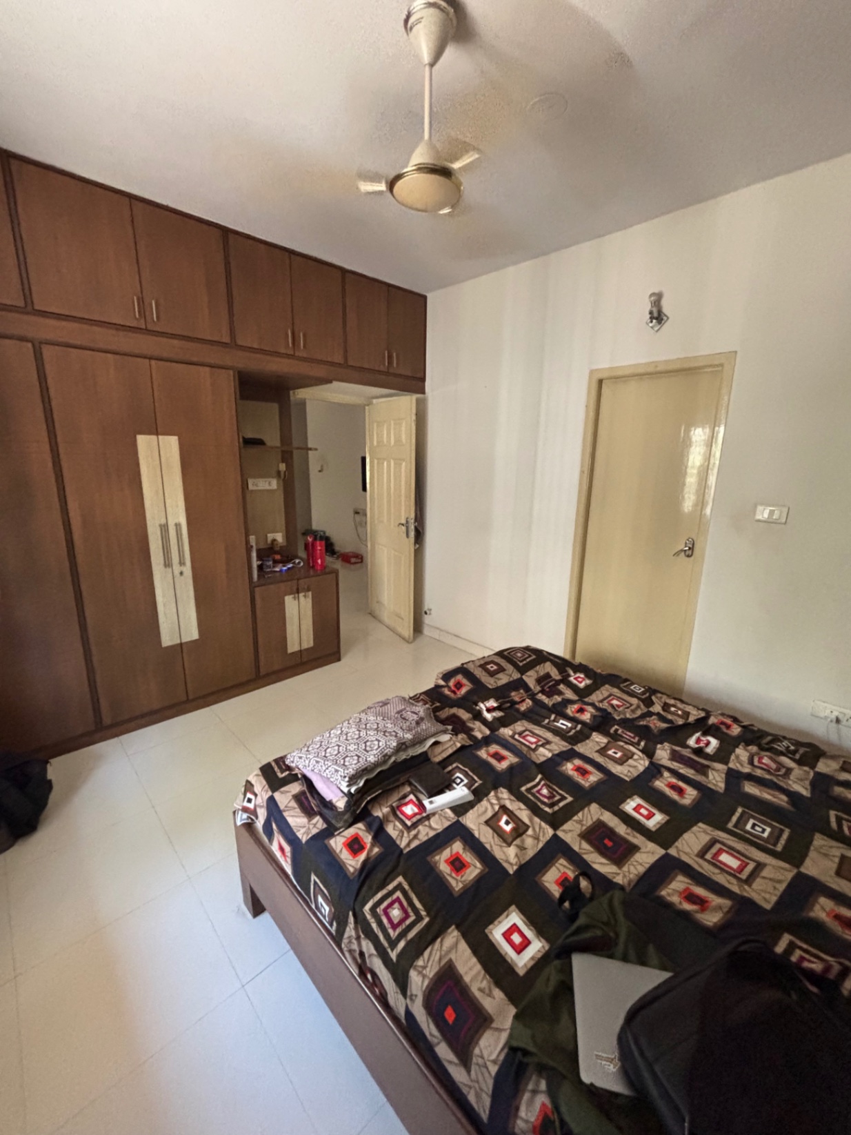 https://findmyroom-property-images-india.s3.ap-south-1.amazonaws.com/xxpew-1773860582364-55817
