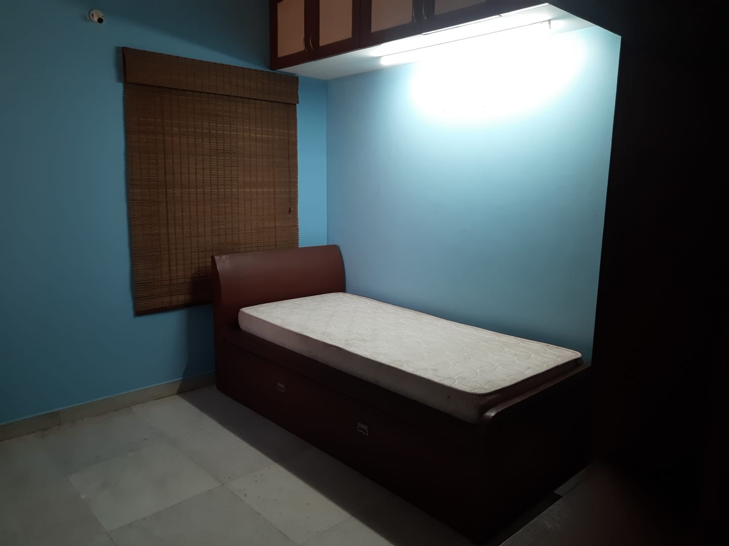 https://findmyroom-property-images-india.s3.ap-south-1.amazonaws.com/xygkm-1681361025447-82041.jpg